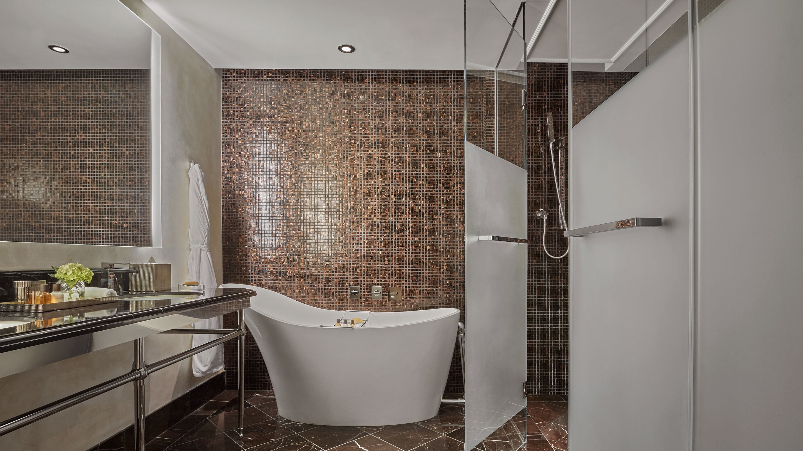 Deluxe King Bathroom