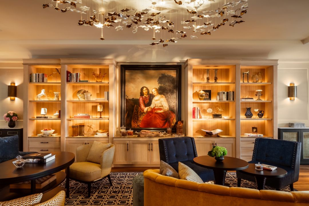 Portrait in Sissi Teesalon