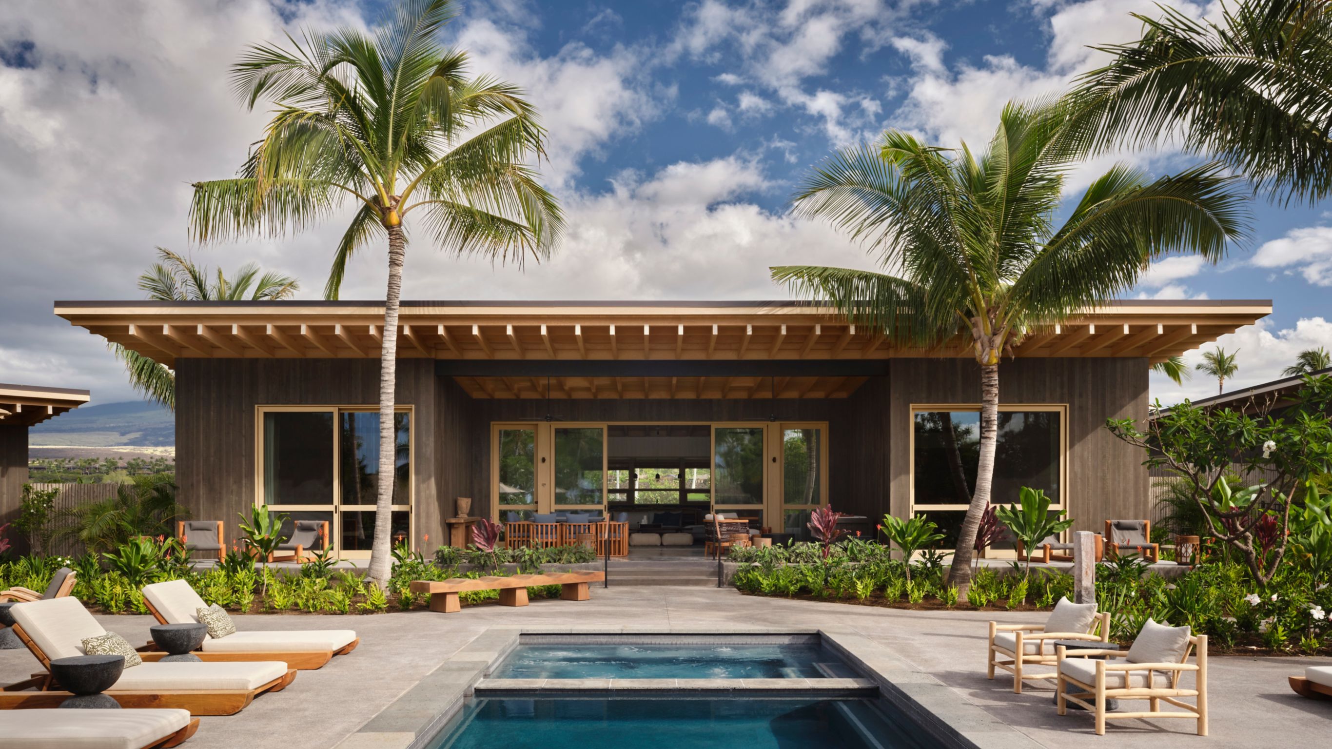 'OHANA POOL FOUR BEDROOM KAUHALE