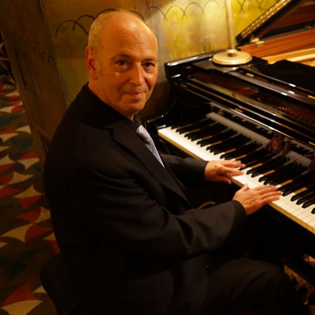 David Budway in Bemelmans Bar