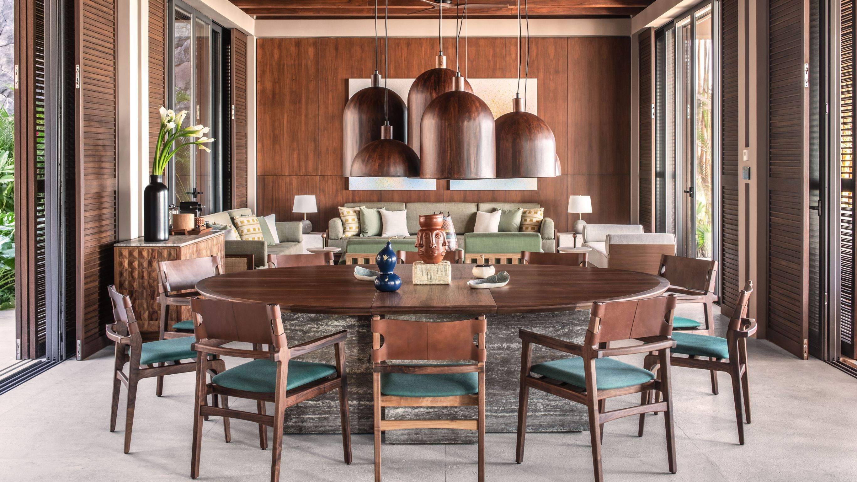 Beachfront Villa beachfront dining room