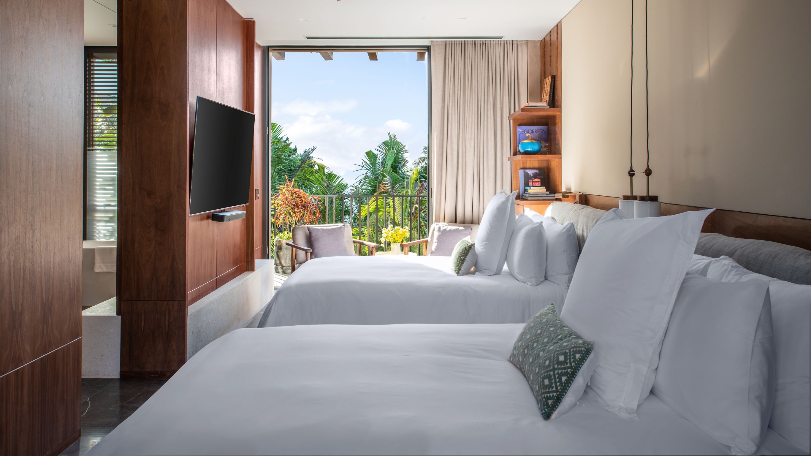 Beachfront Villa GUEST ROOM