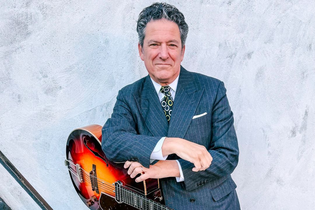 John Pizzarelli at Café Carlyle 