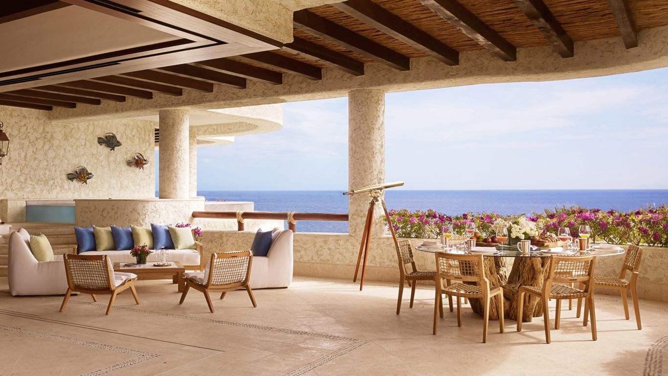 The Founder's Villa Pool