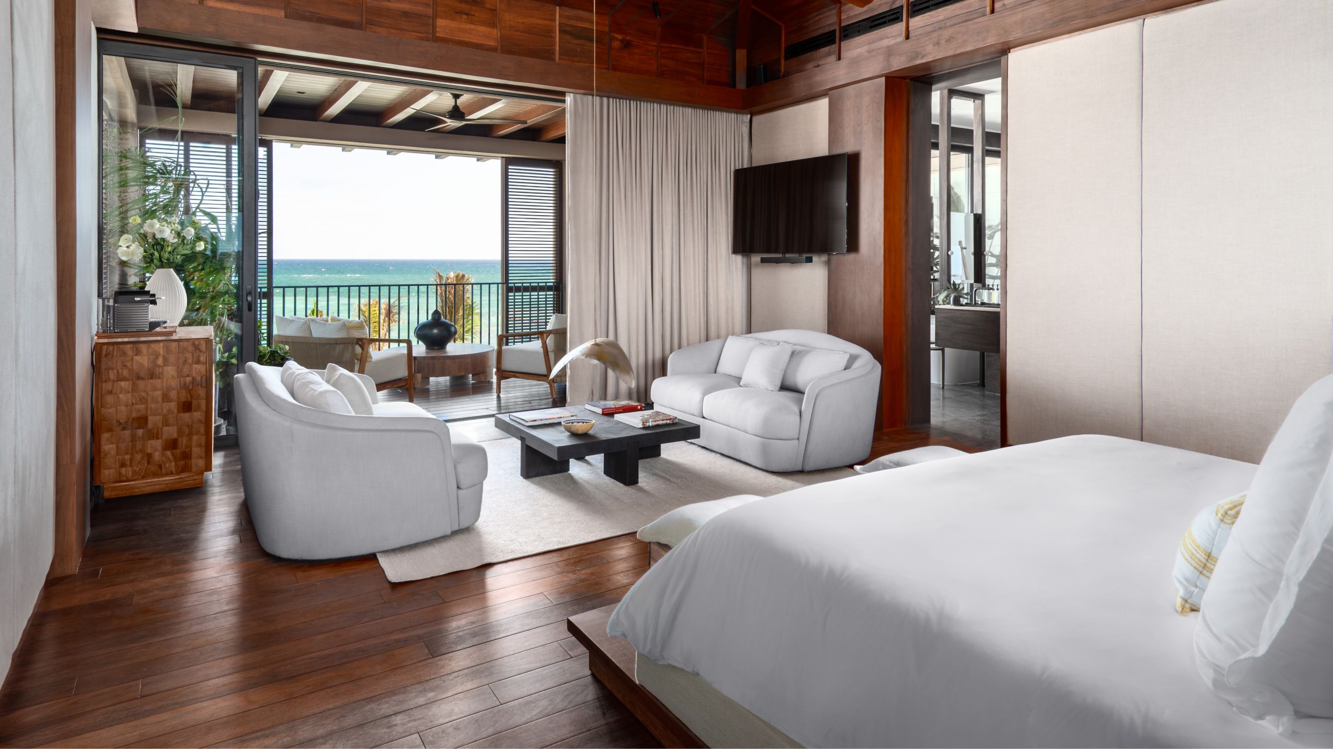 Beachfront Villa Master Bedroom with sitting area