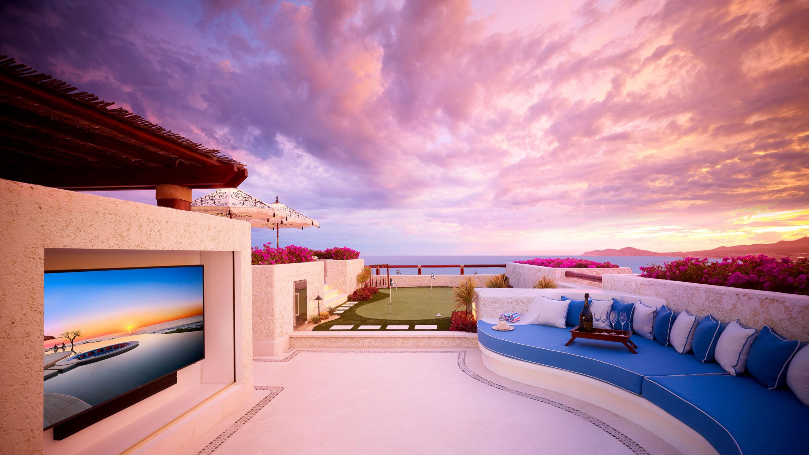 Penthouse Rooftop Dining Rosewood