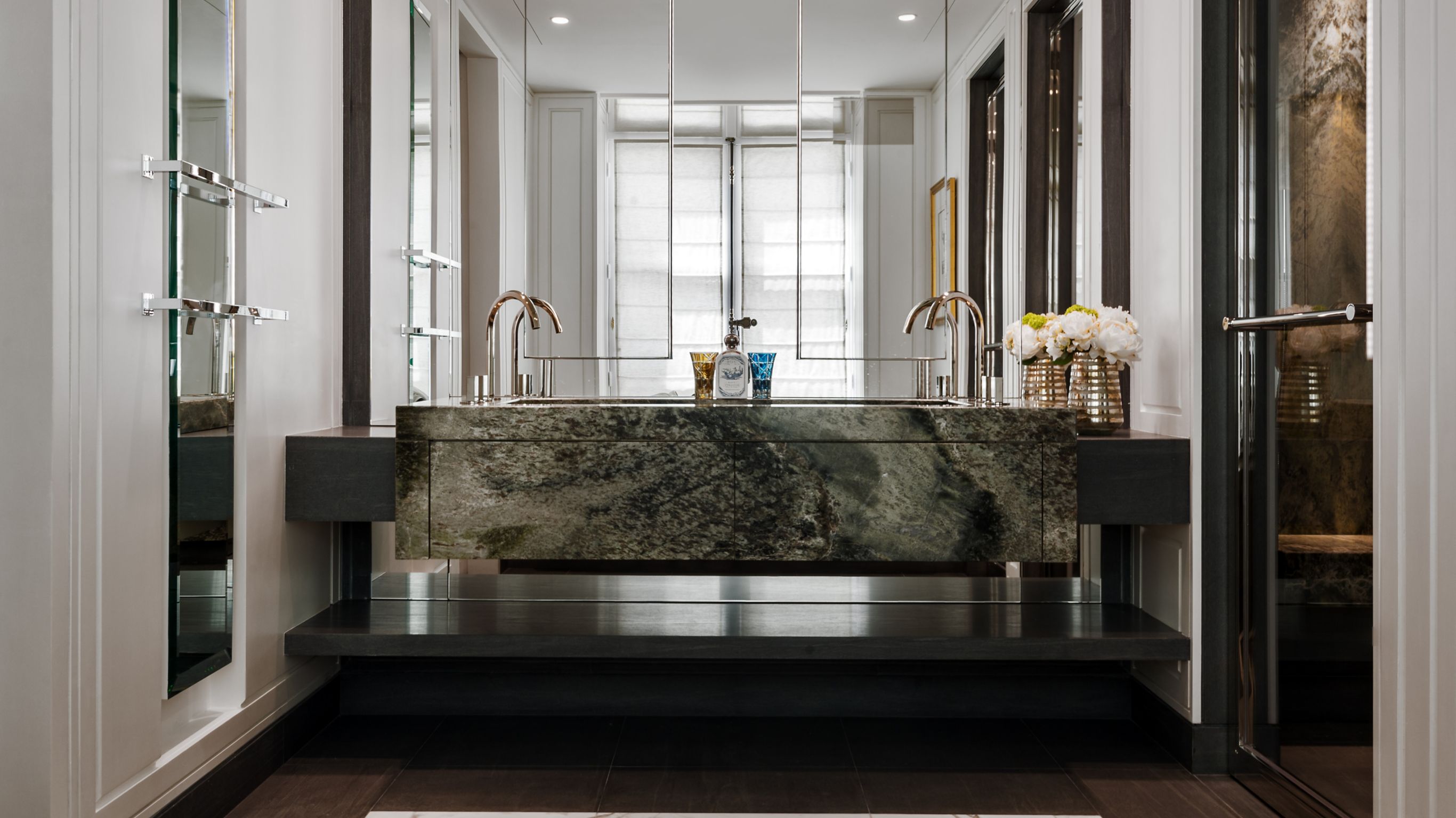 Salle de bain de la Suite Jardin Paris