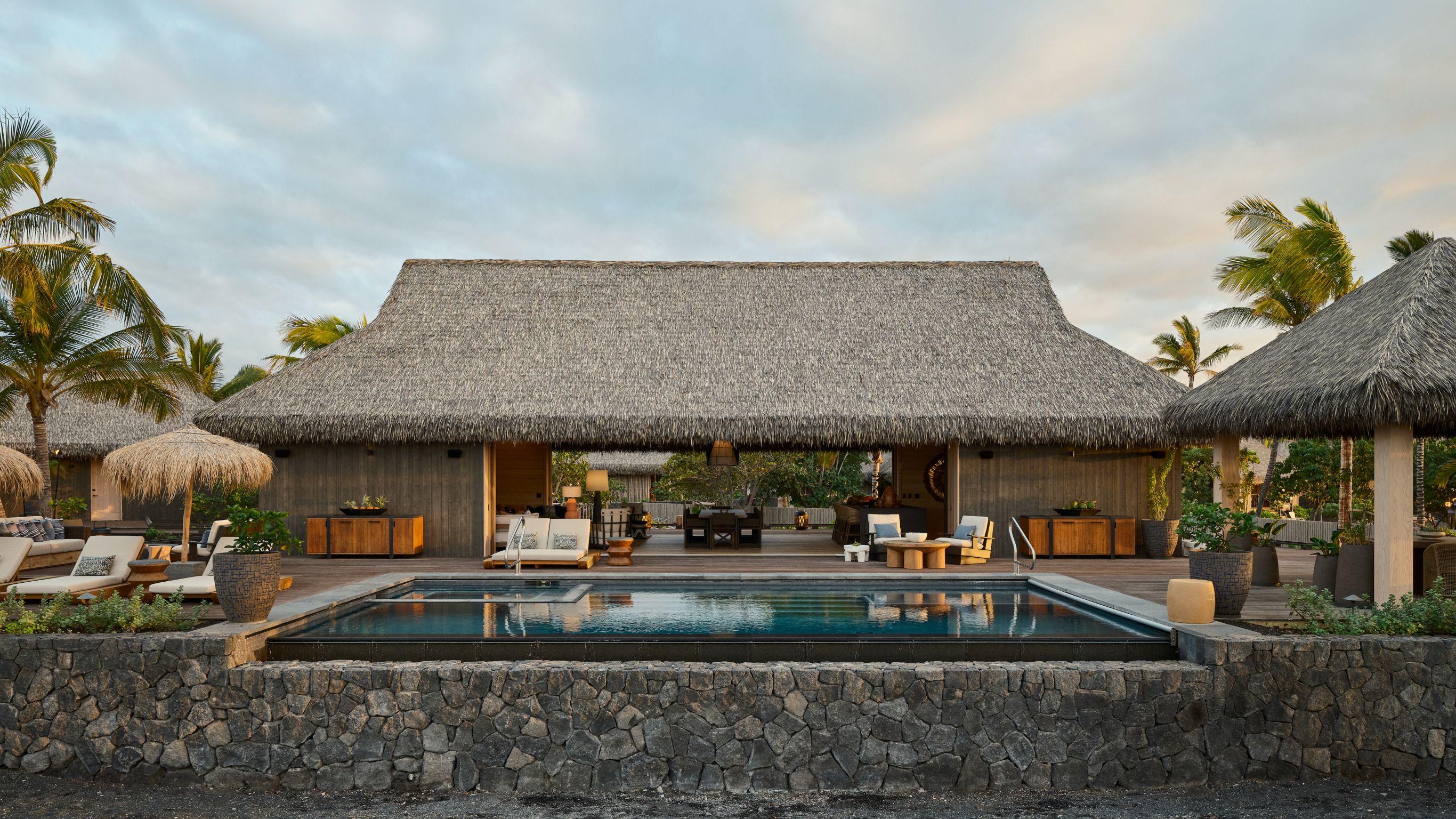 Maheawalu Kauhale Exterior