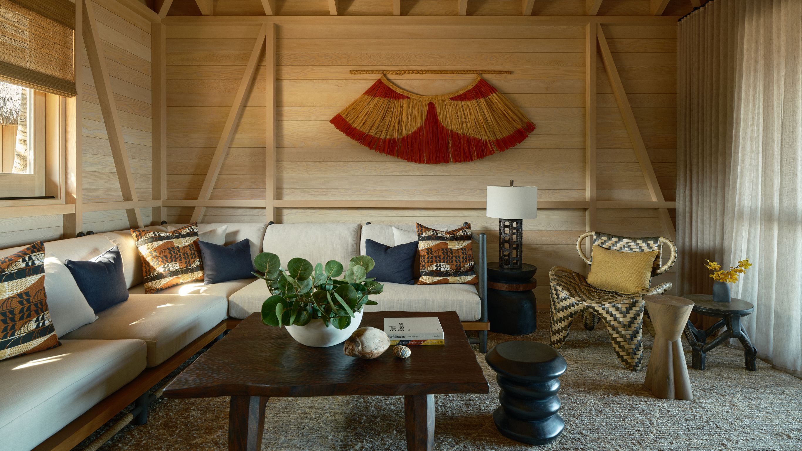 Kumukea Kauhale Primary Hale Living Room