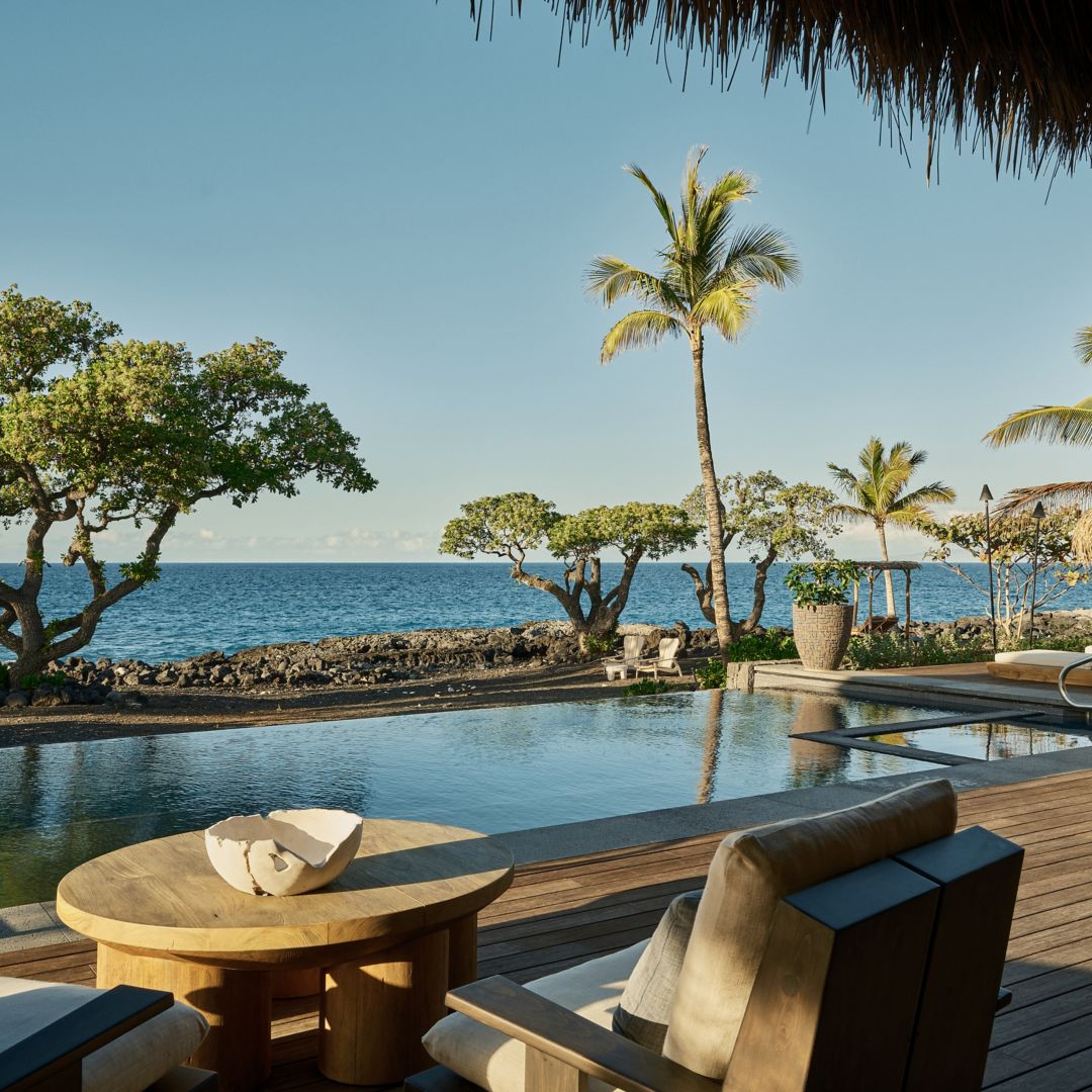 Ocean Front Four Bedroom Maheawalu Kauhale Pool View