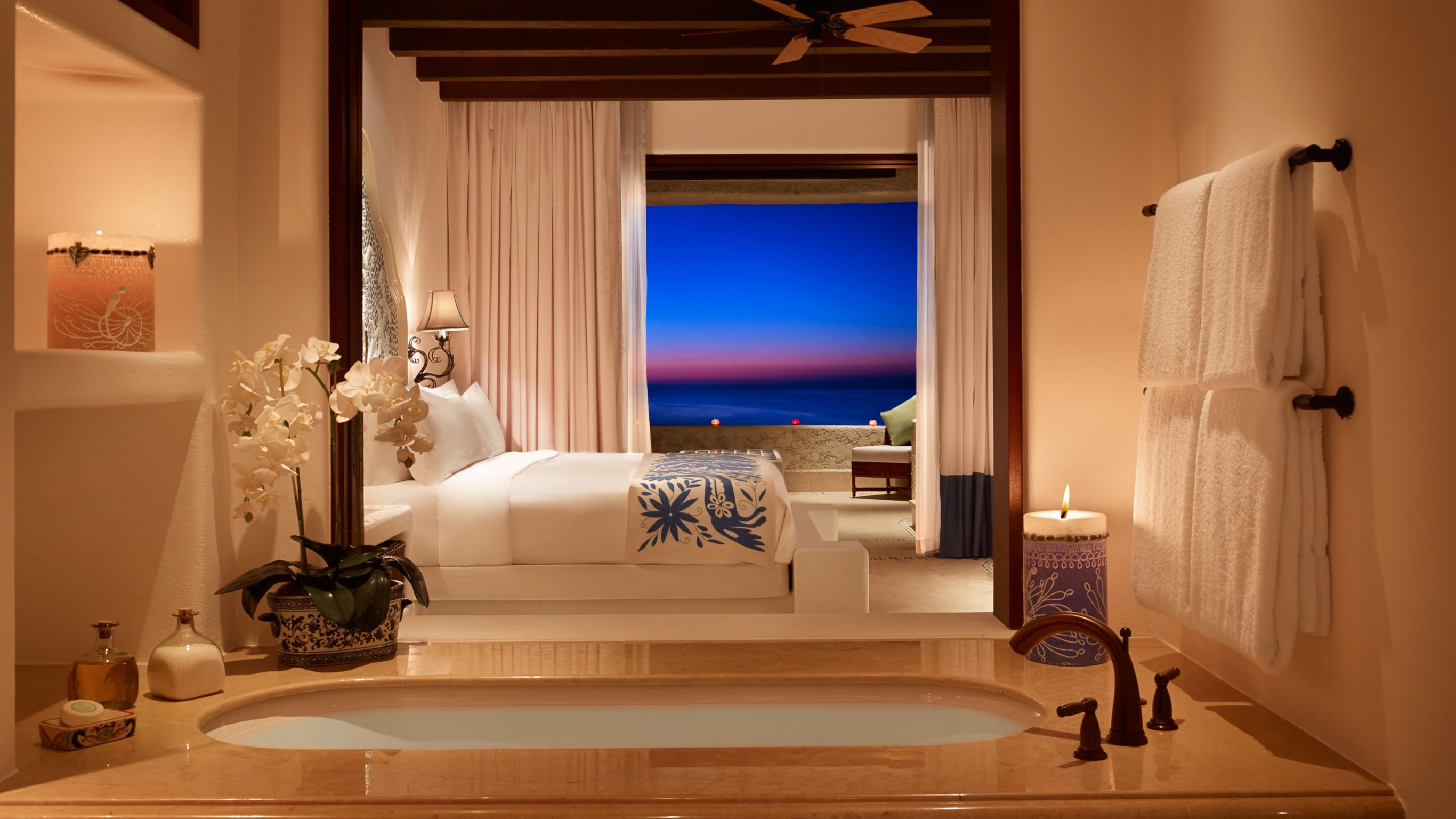 3 Bedroom Oceanview Signature Residence - Bedroom