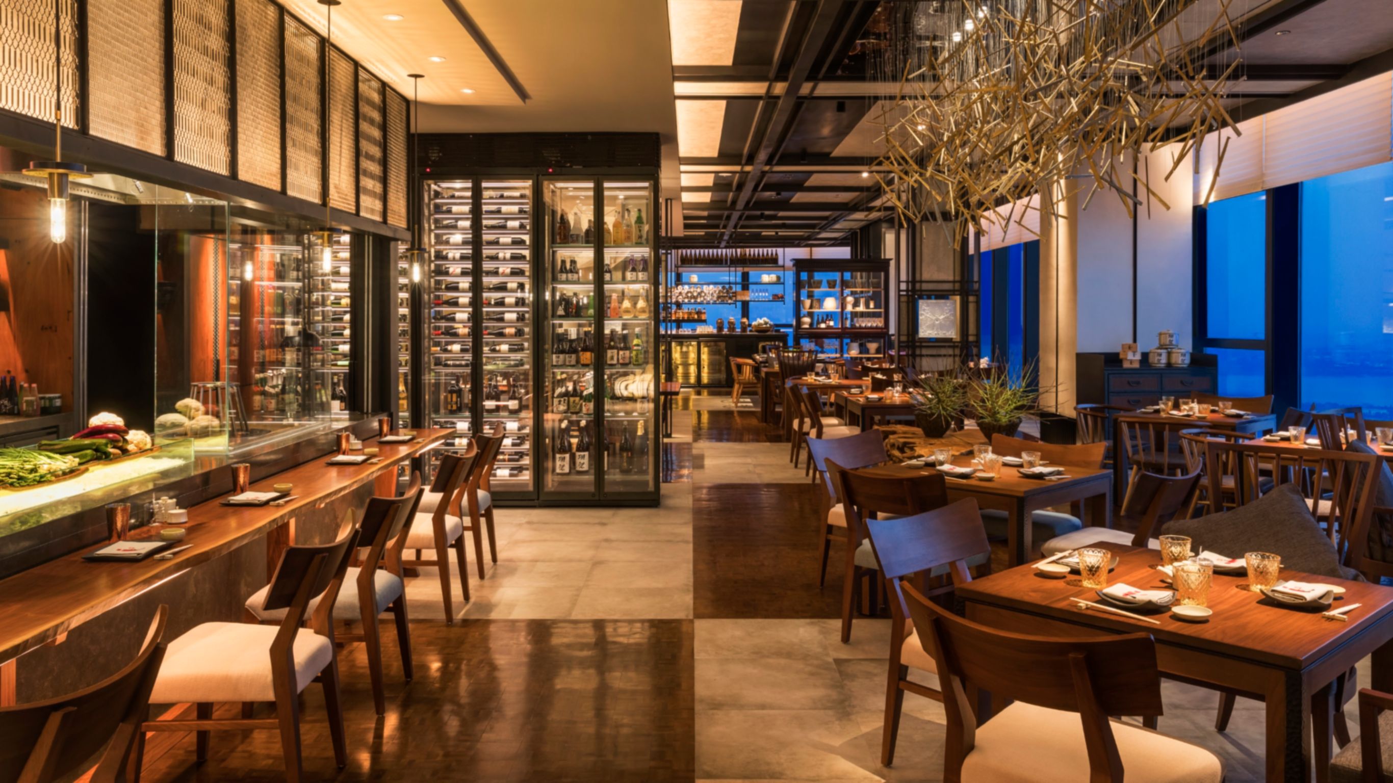 Japananese Restaurant, Iza