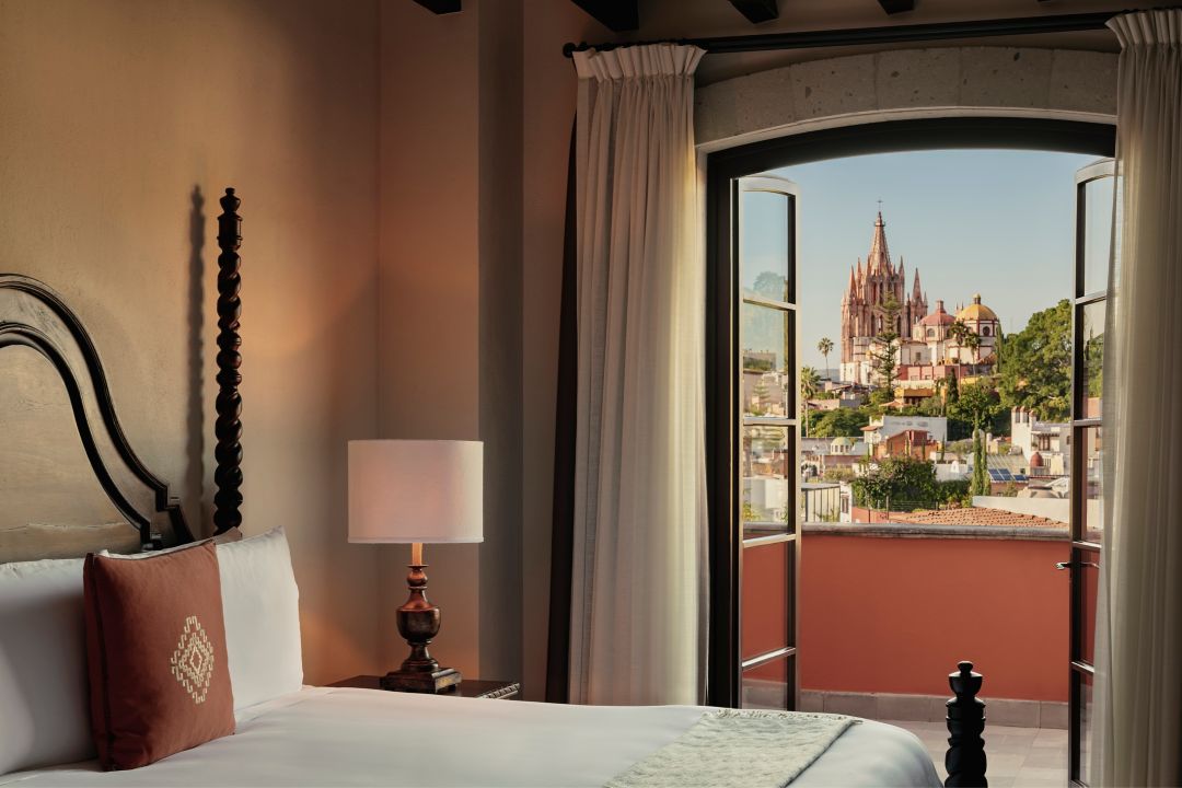 oferta rosewood san miguel, in-room dining image