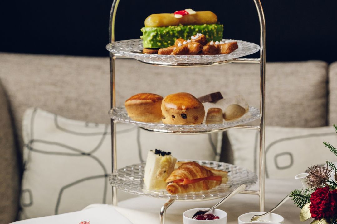 kid santa claus christmas at flor y nata