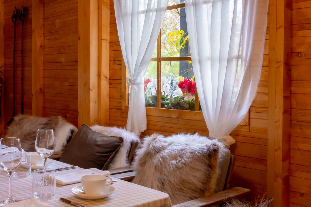 el chalet  alps in madrid