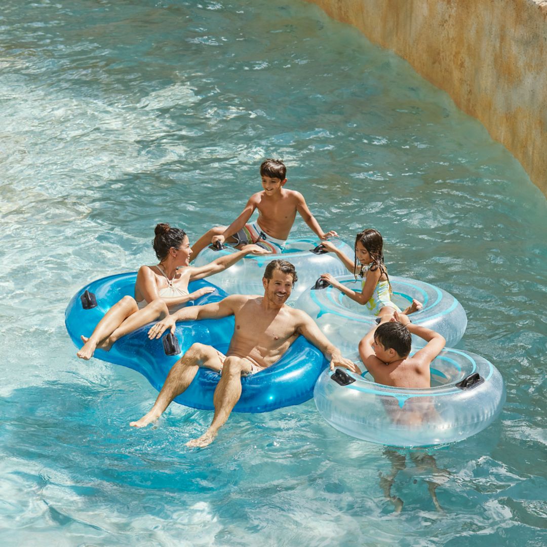 lazy river at baha bay