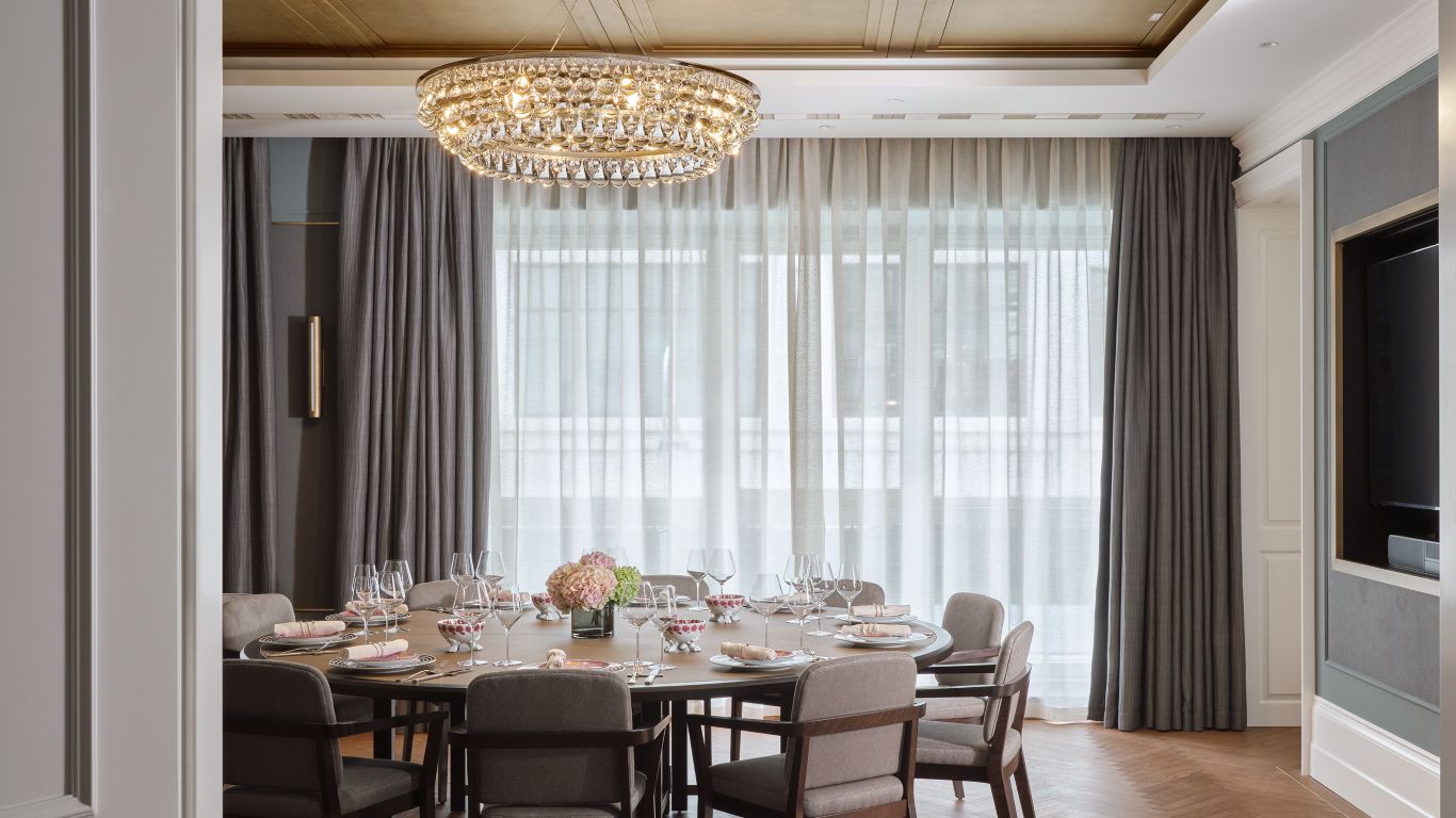 Rosewood Vienna The Den