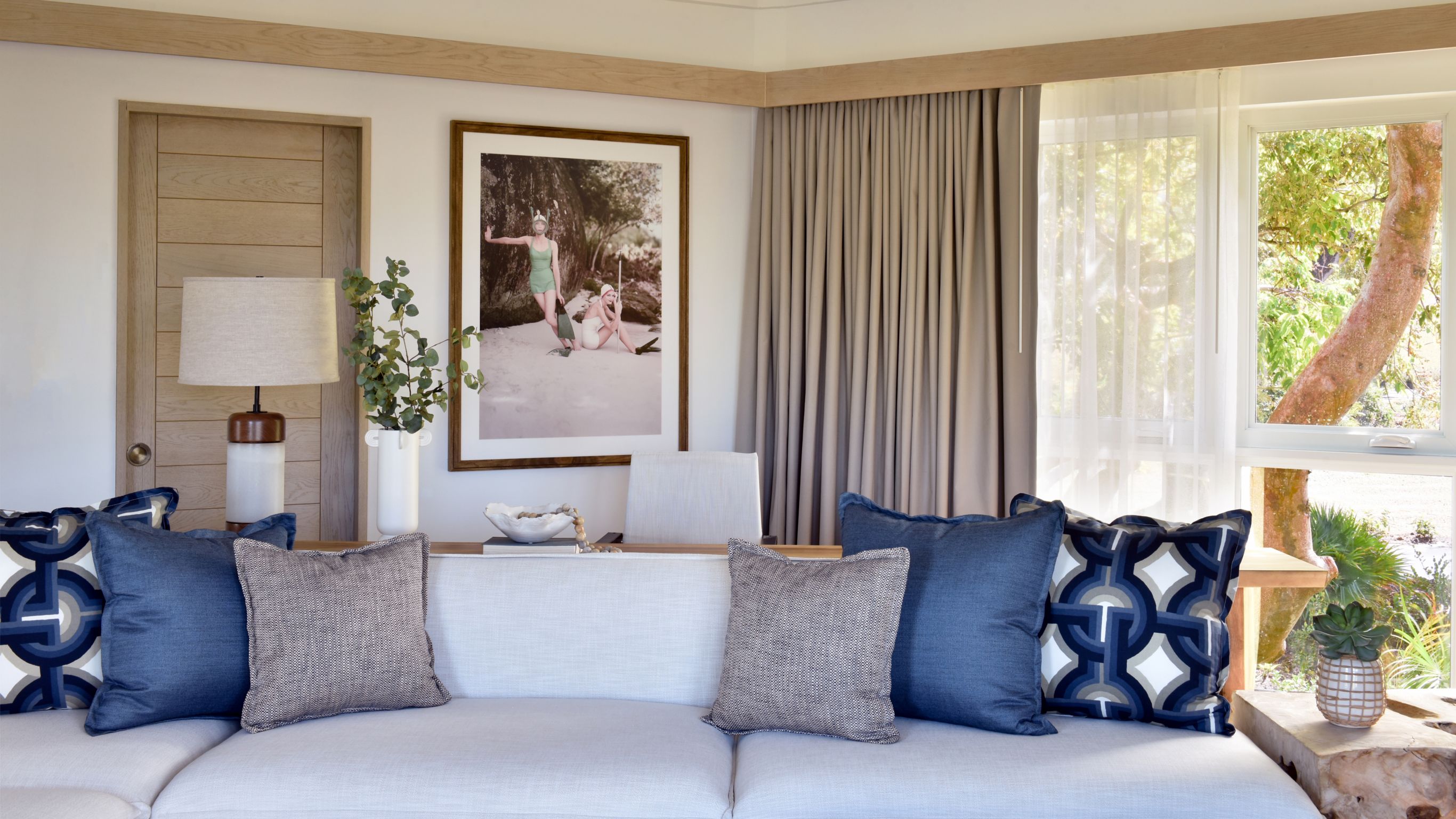 Tree House Suite Living Room Detail