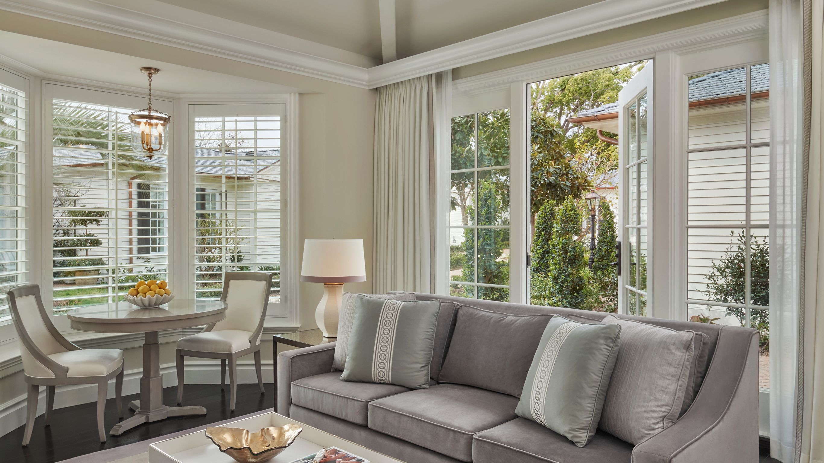 Garden Bungalow Suite Living Room