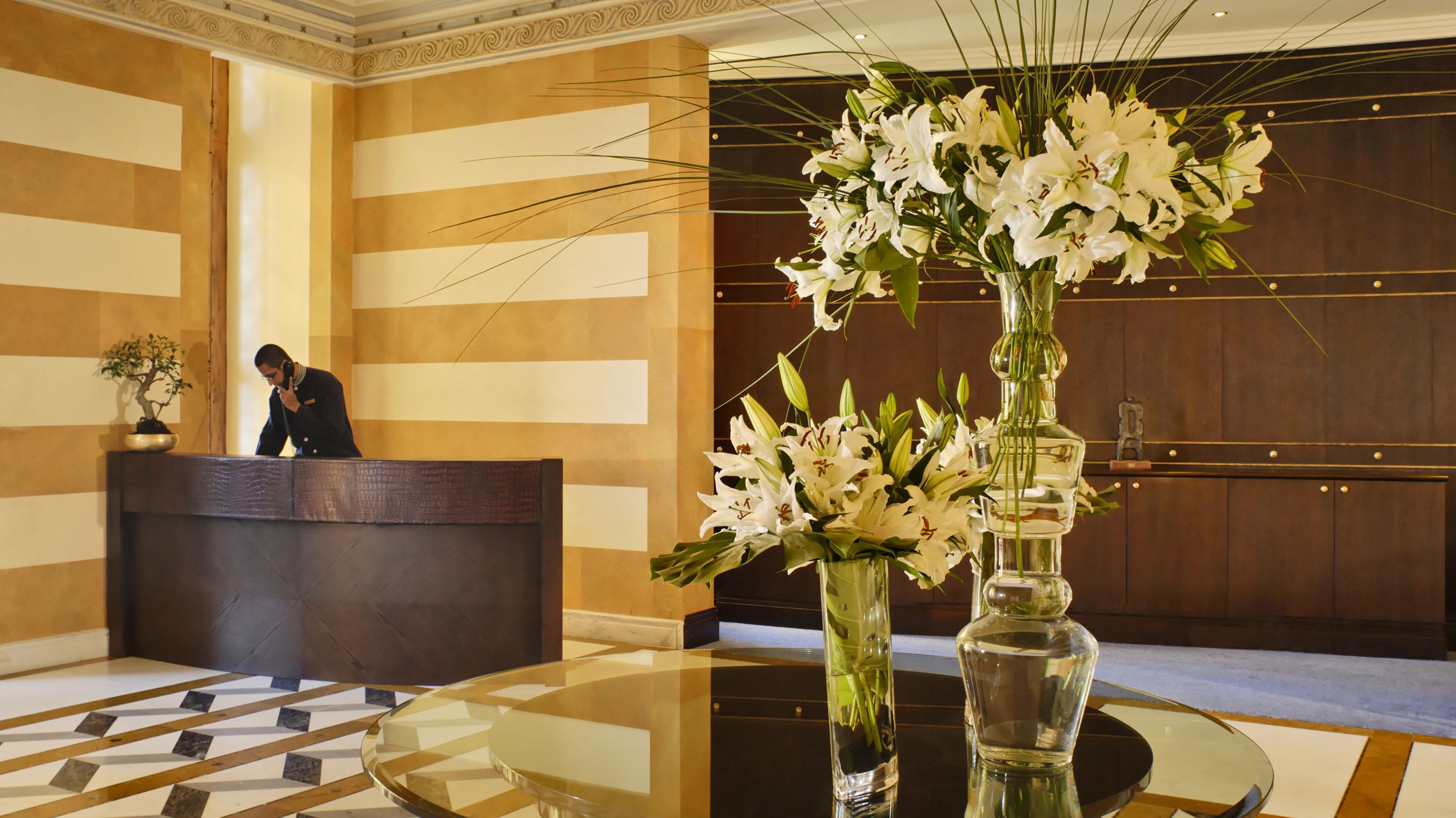 خدمة الاستعلامات | روزوود جدة