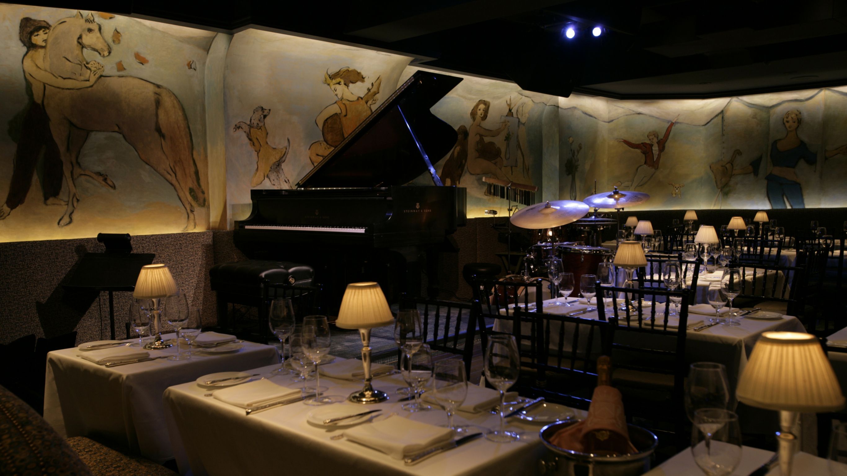 Café Carlyle