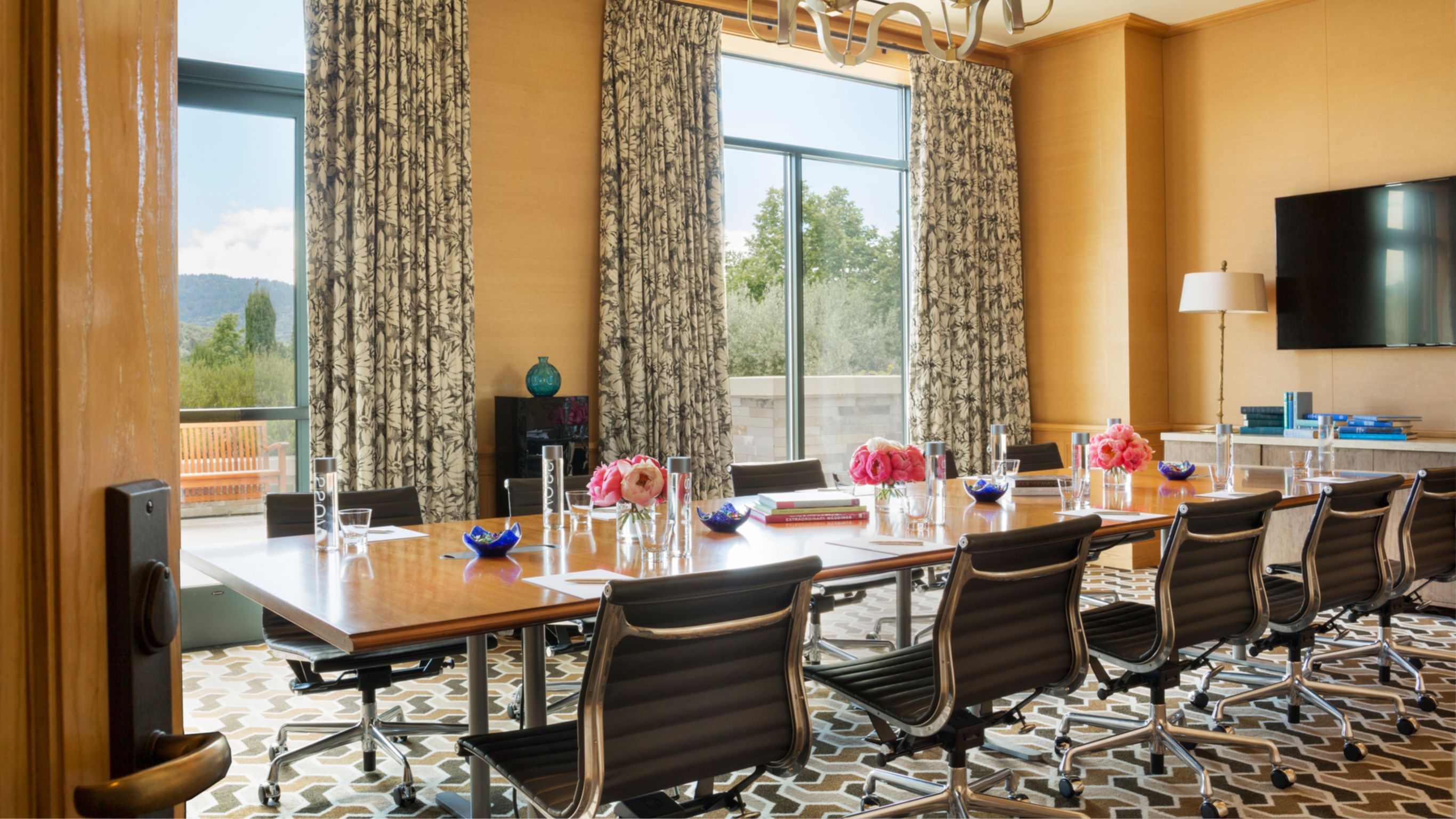 Valley Oak Boardroom