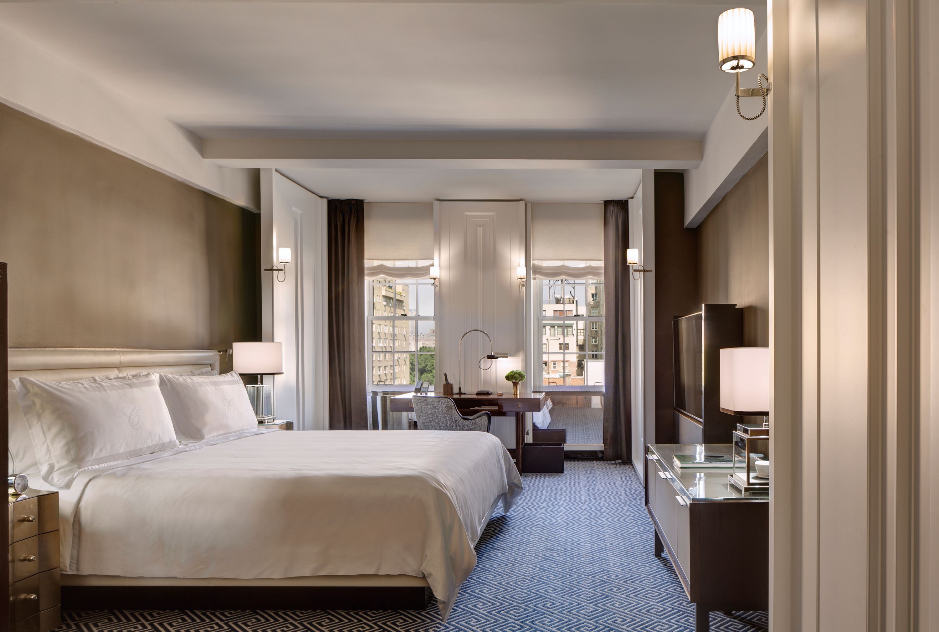 Accessible Deluxe Room | Luxury NYC Hotel Rooms | The Carlyle