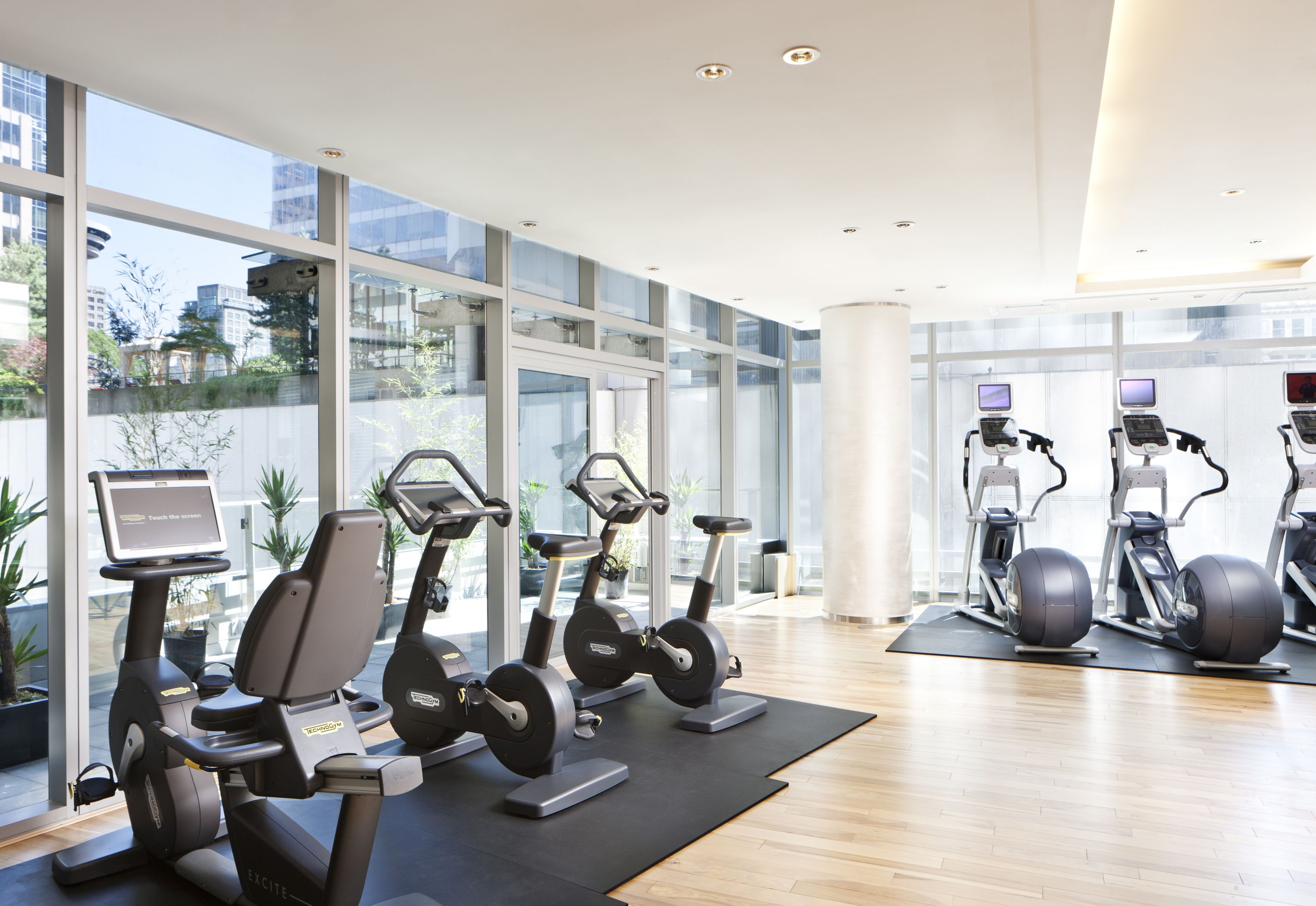 Gym and Fitness Centre in Vancouver Rosewood Hotel