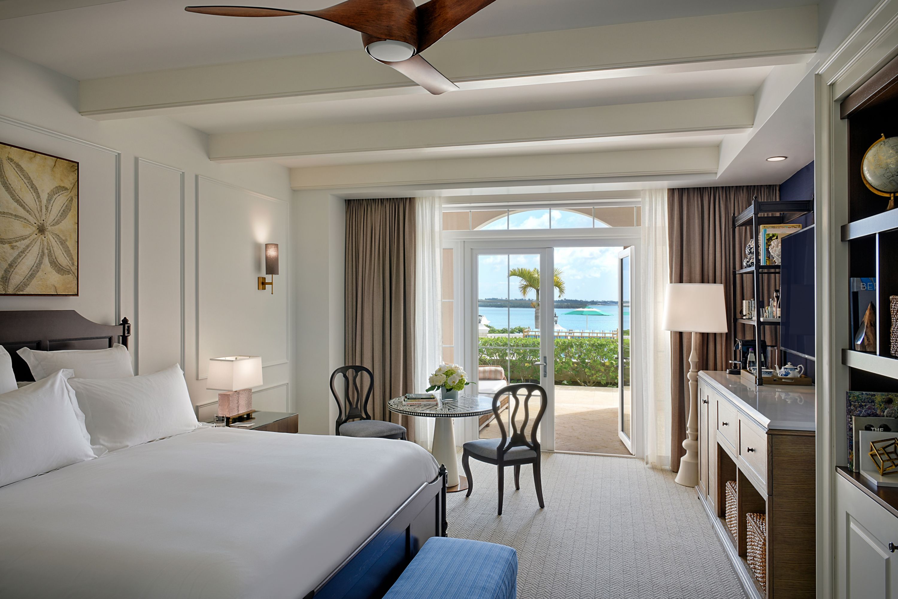 Ocean View Poolside King Room | Luxury Poolside Hotel Rooms