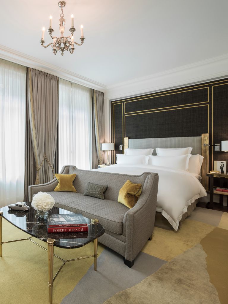 Room, Accommodation, Suite in Paris