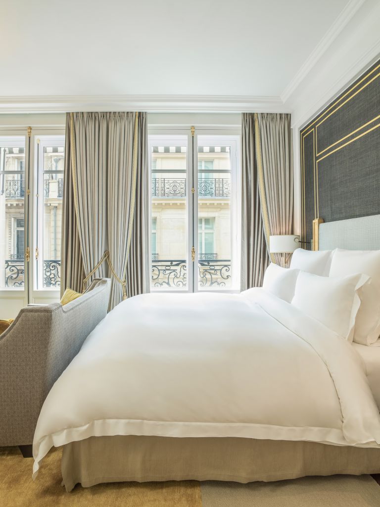 Room, Accommodation, Suite in Paris