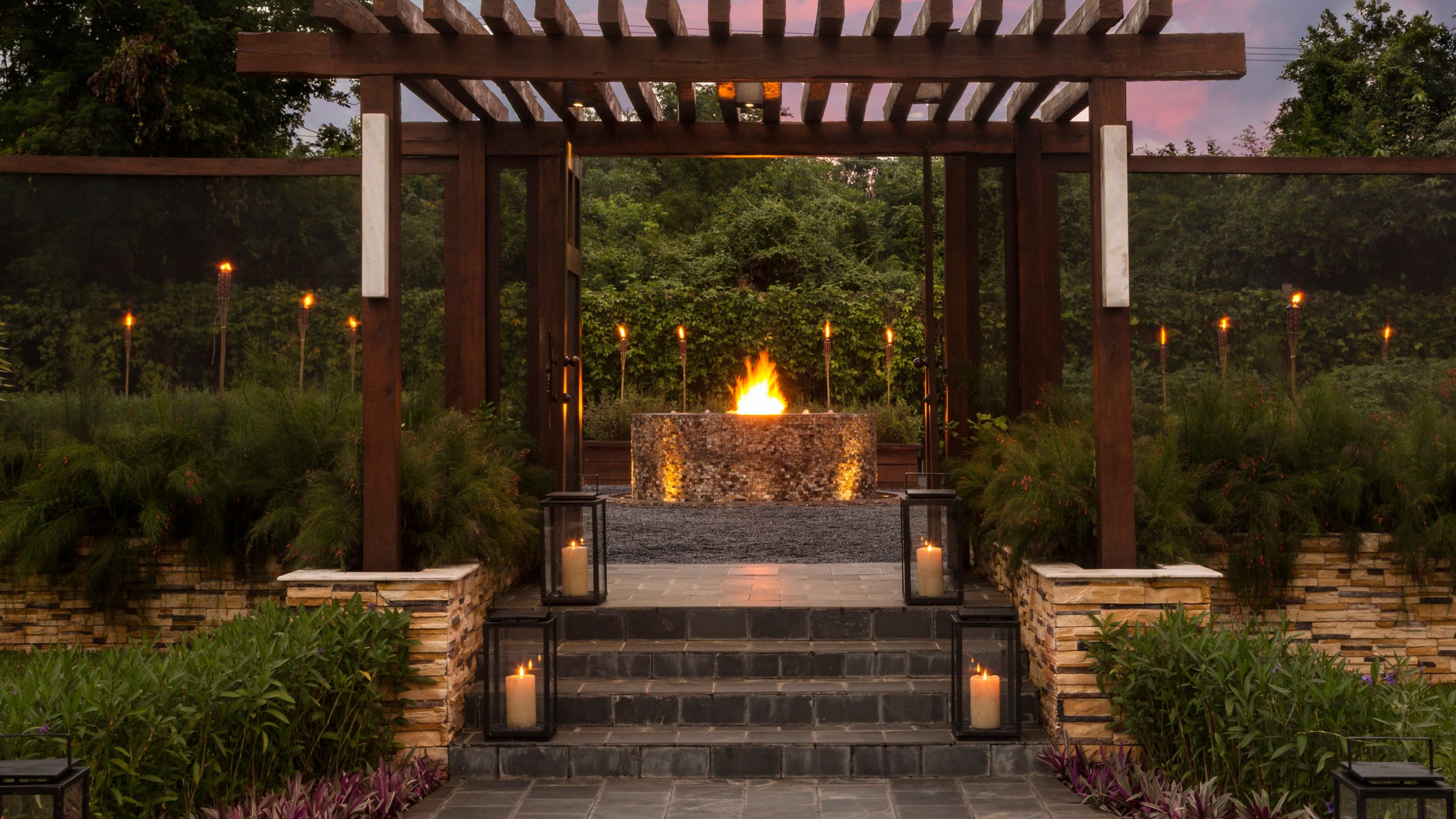 LA CEIBA GARDEN & KITCHEN