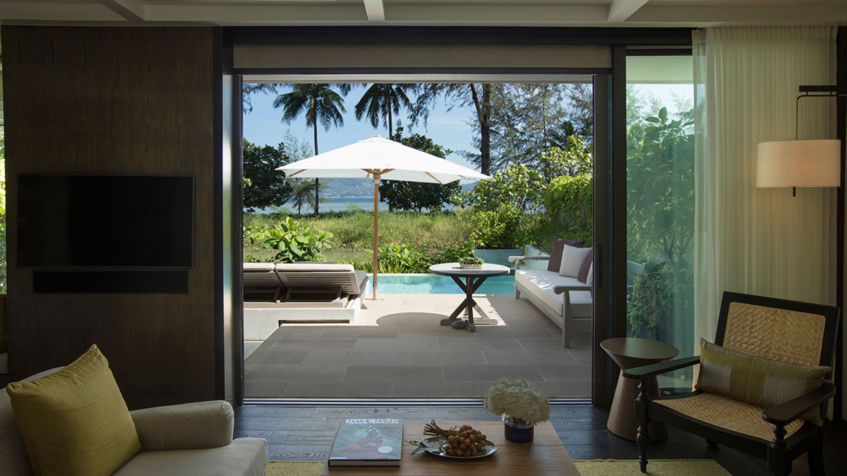 Lagoon Pool Pavilion | Rosewood Phuket