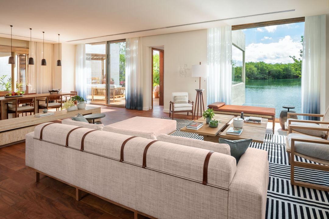 Lagoon Presidential Suite