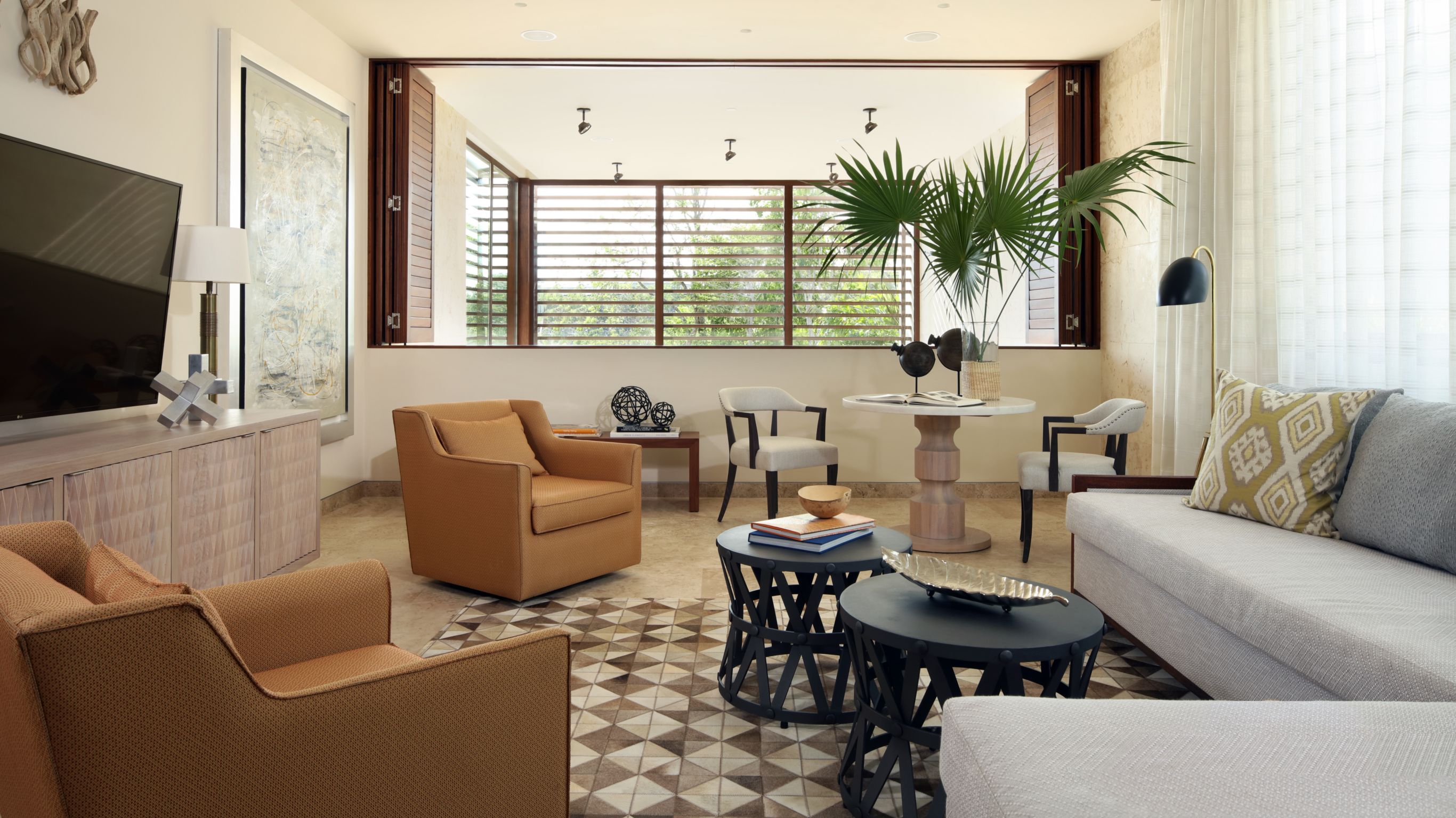 Sala multimedia de la Manglar Three Bedroom Villa