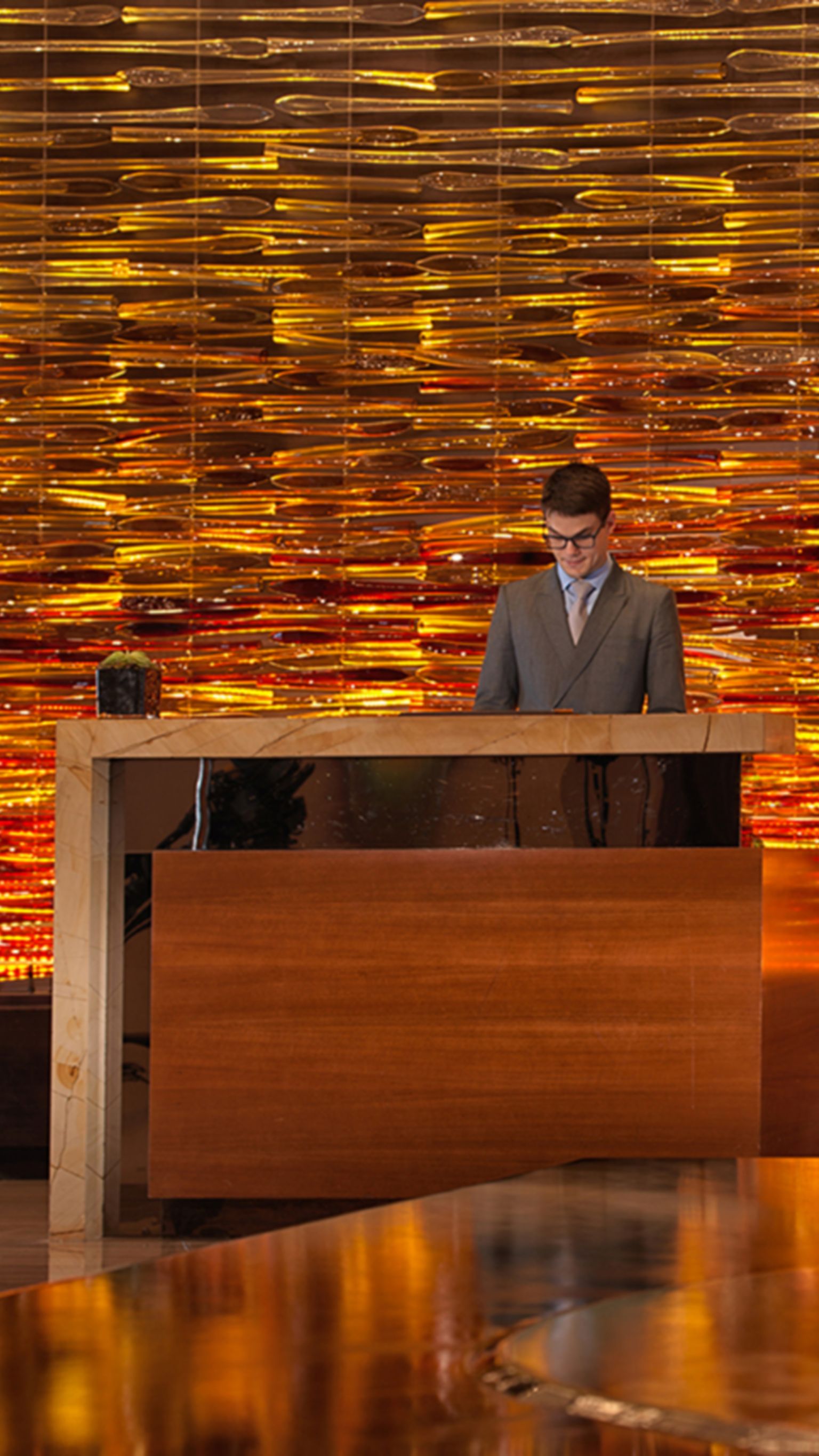 مكتب الاستقبال | فندق روزوود أبوظبي