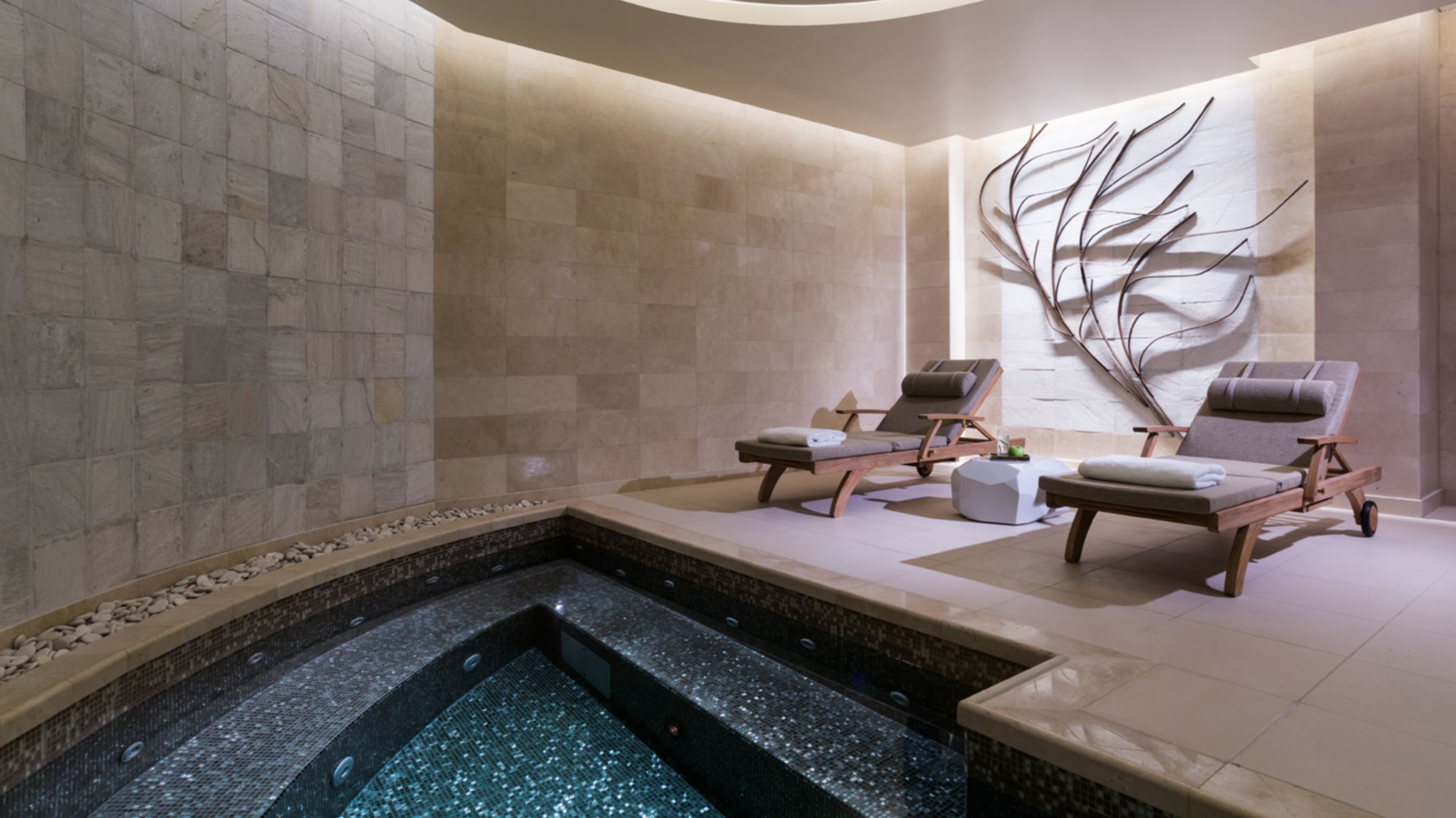 منتجع "سينس" السبا | فندق روزوود أبوظبي