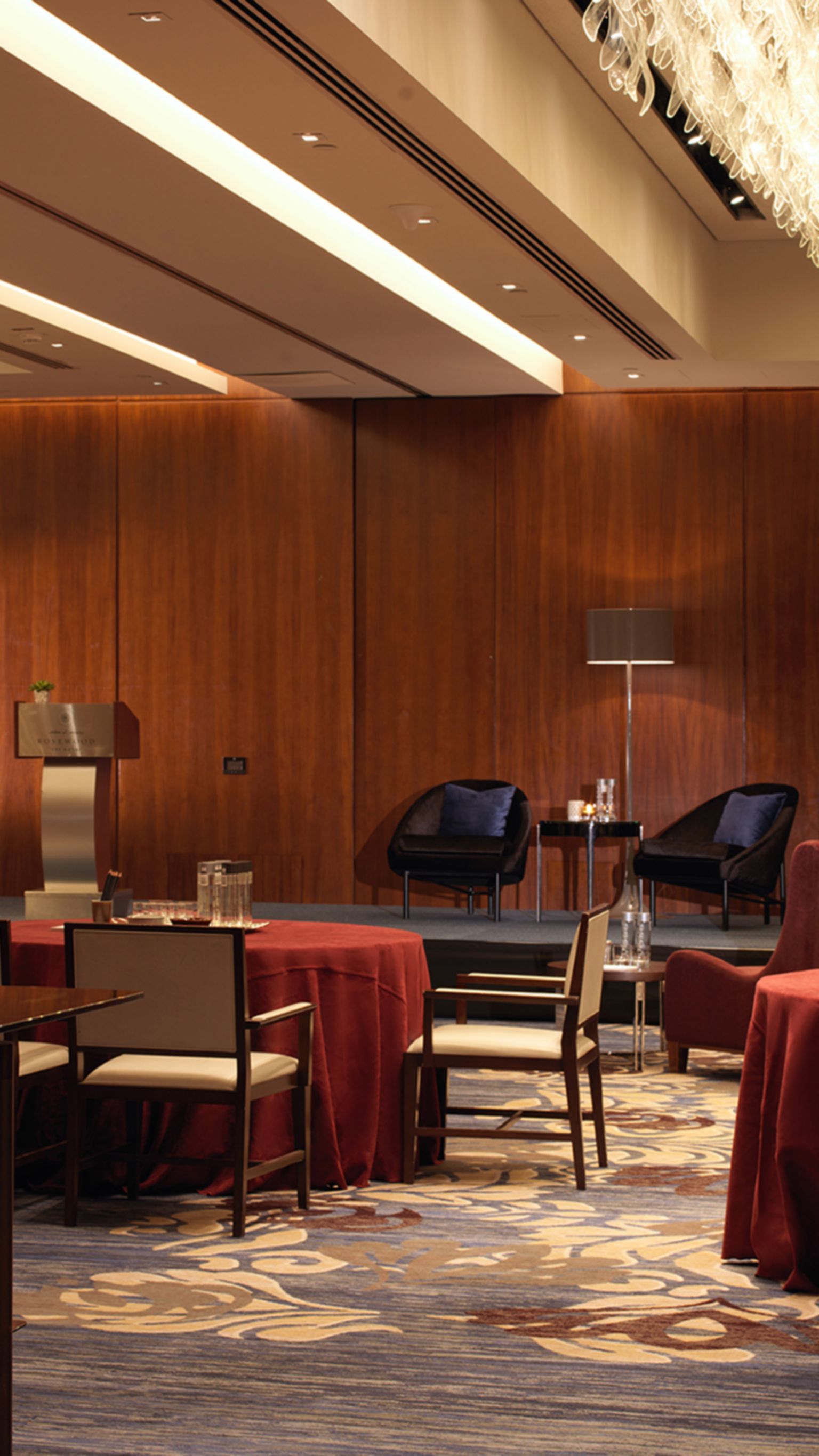 ردهة قاعة الاحتفالات | فندق روزوود أبوظبي