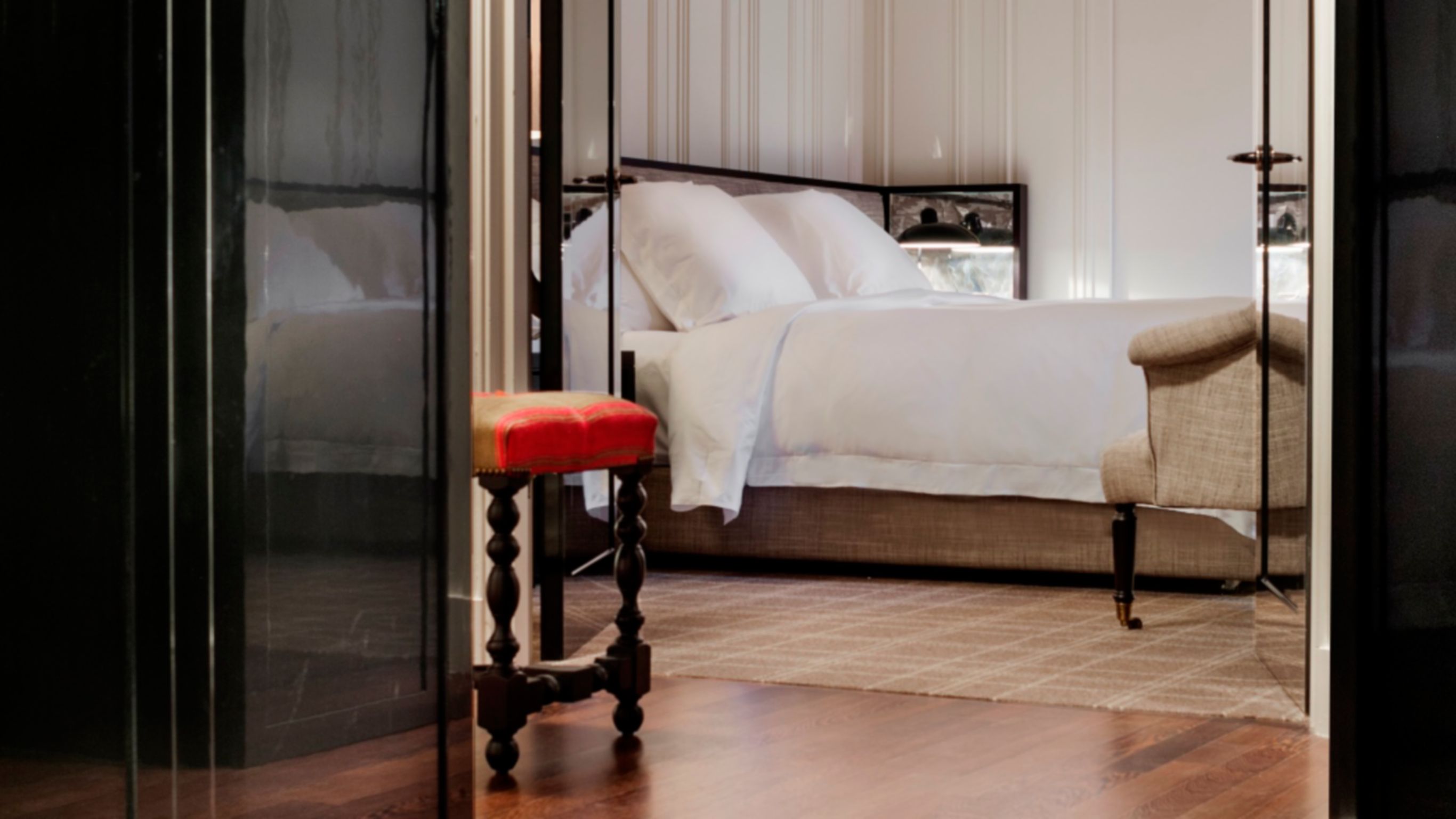 穹顶别墅卧室（伦敦瑰丽酒店）