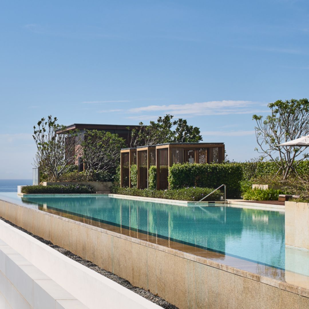 Beach view Bar Sanya Rosewood