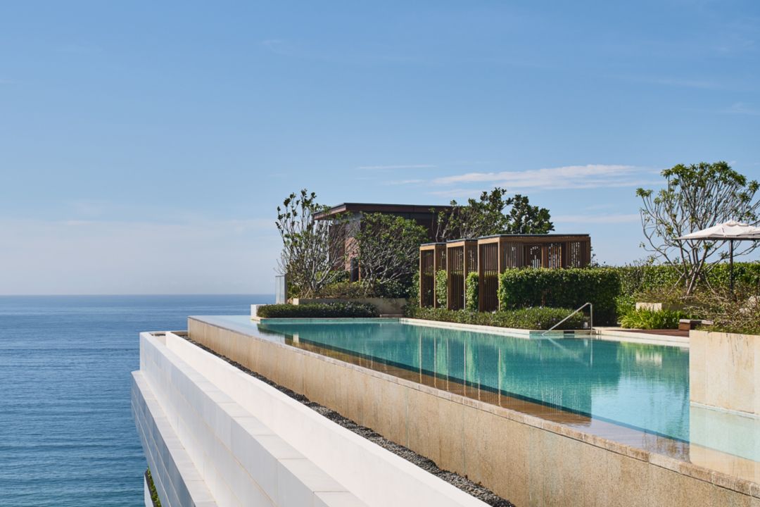 Beach view Bar Sanya Rosewood