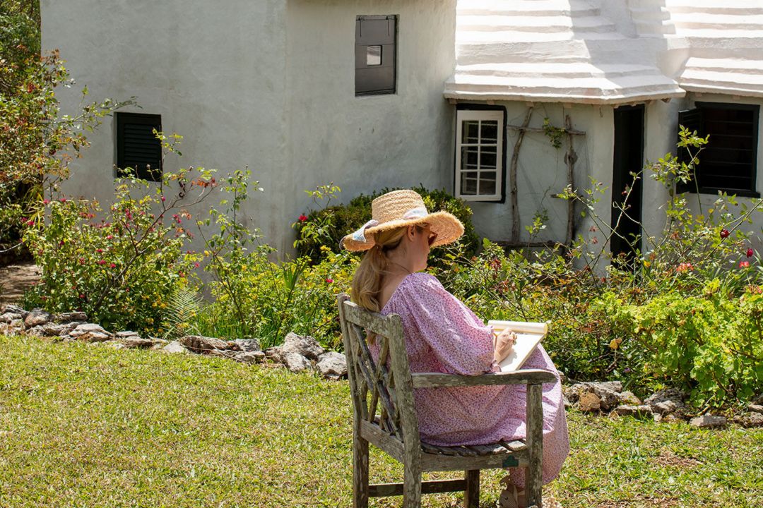 sarah bray sketching in courtyard of st. georges historical society museum