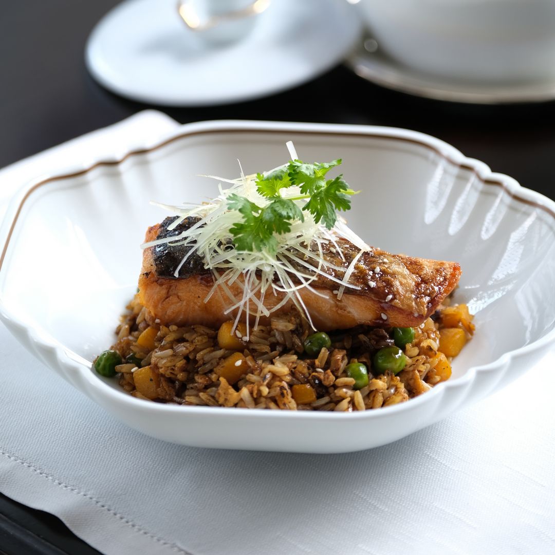 Rosewood Bangkok Healthy Set to Go Label Rouge Salmon