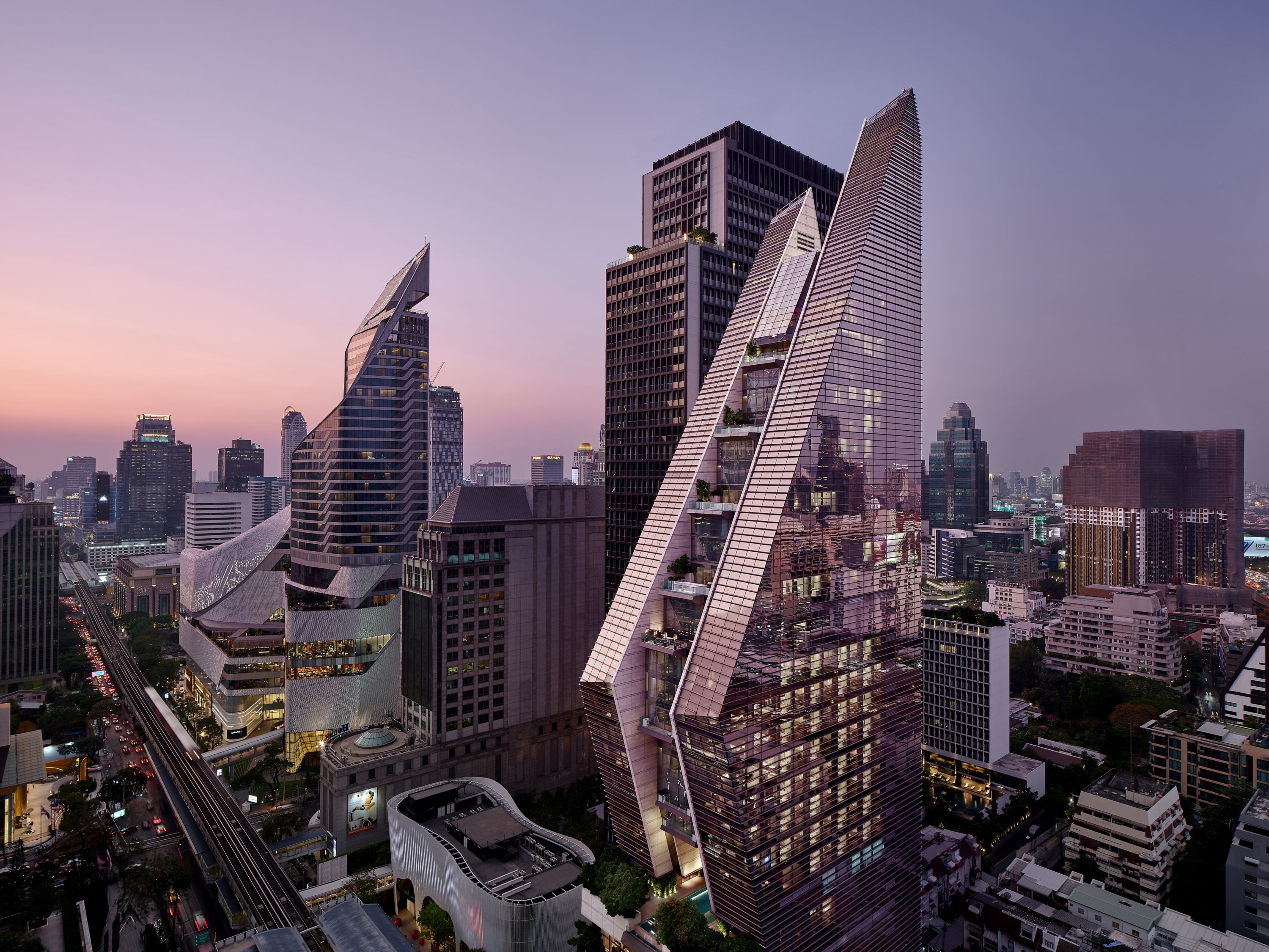 Bangkok Luxury Hotel | 5 Star Hotels in Bangkok | Rosewood Bangkok