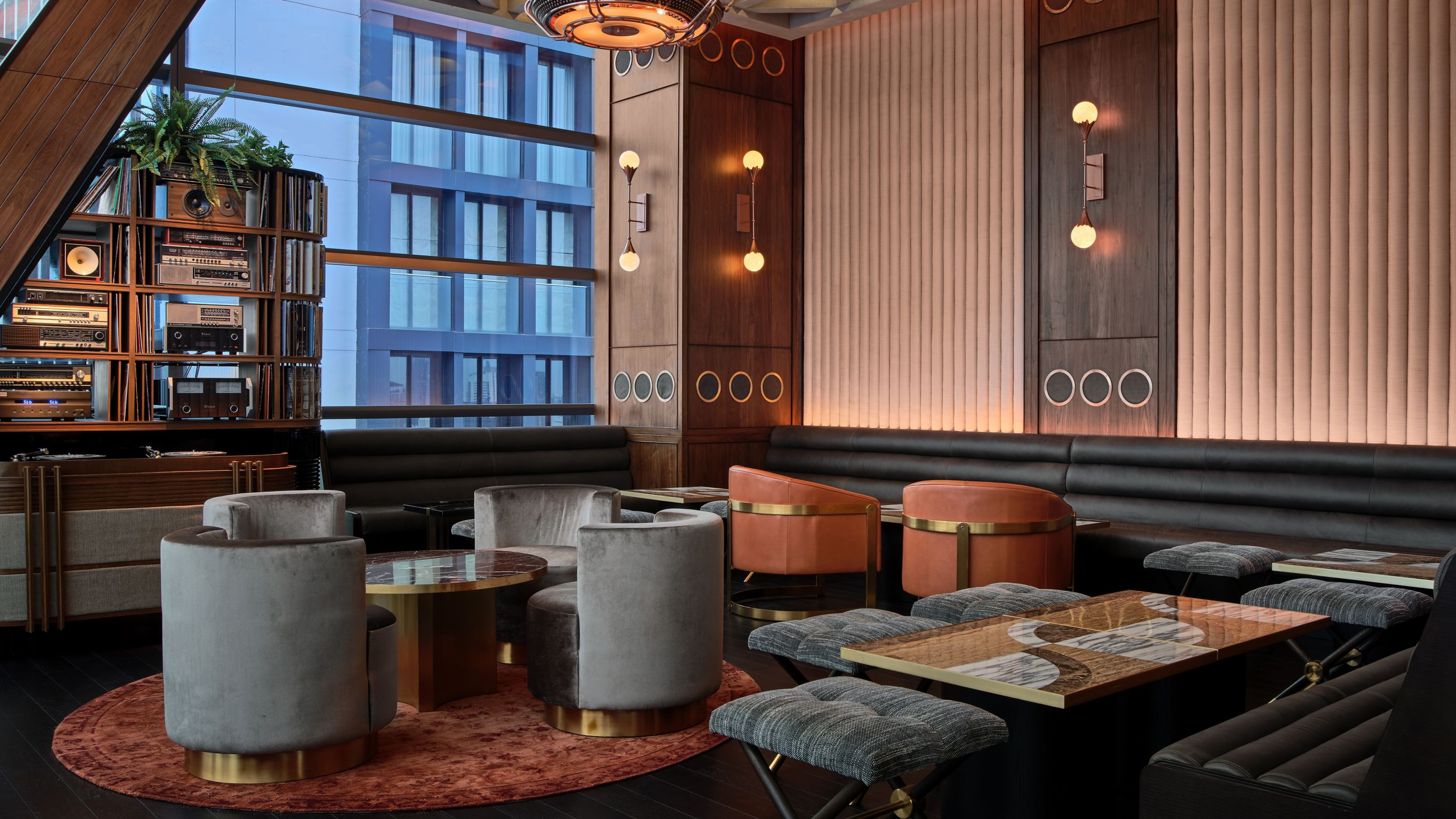 Lennon's | Rosewood Bangkok