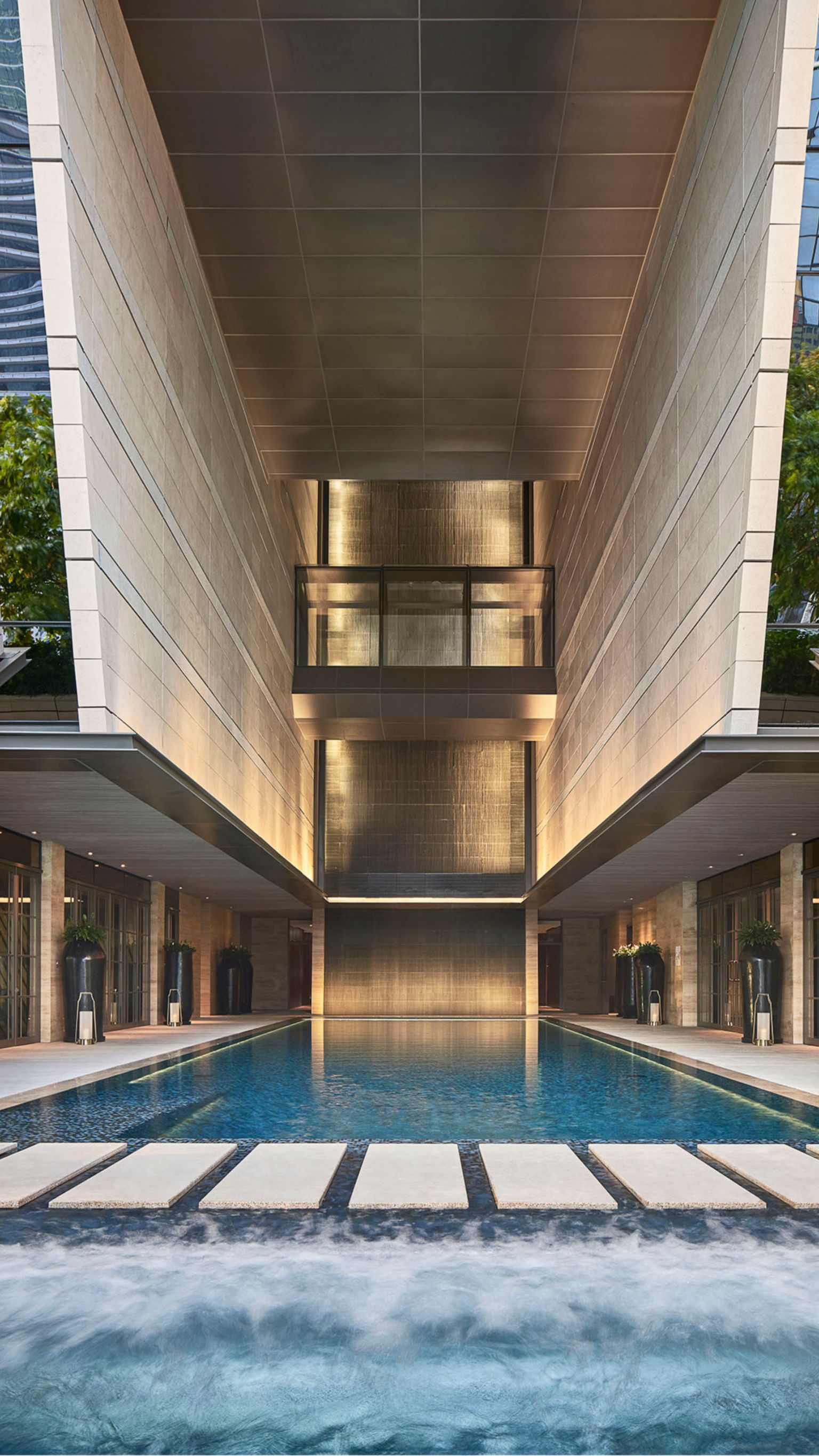 Swimming Pool | Rosewood Bangkok