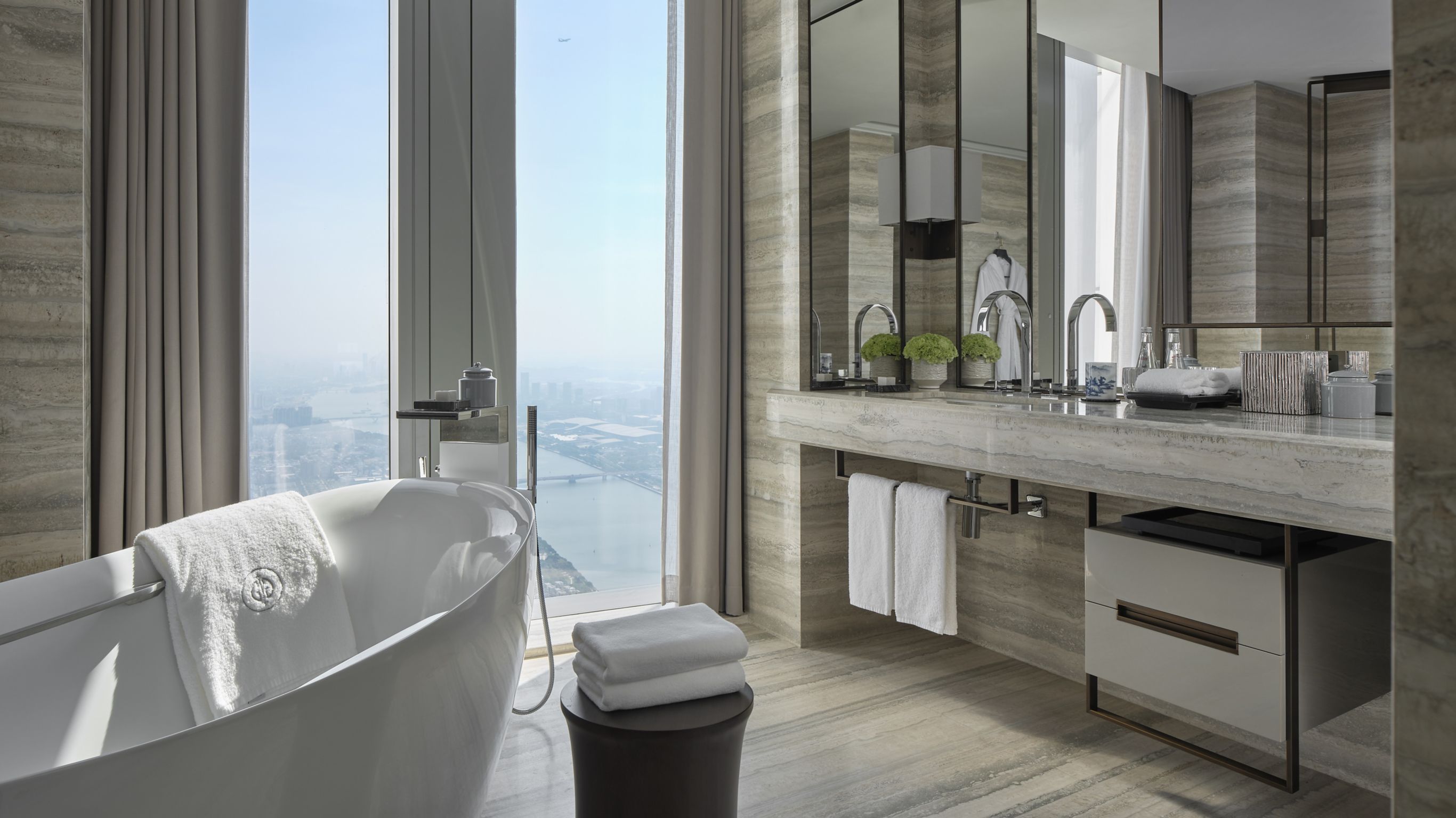 Manor Suite | Rosewood Guangzhou