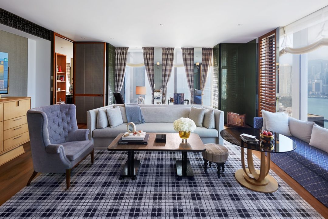 An Extended Rosewood Stay