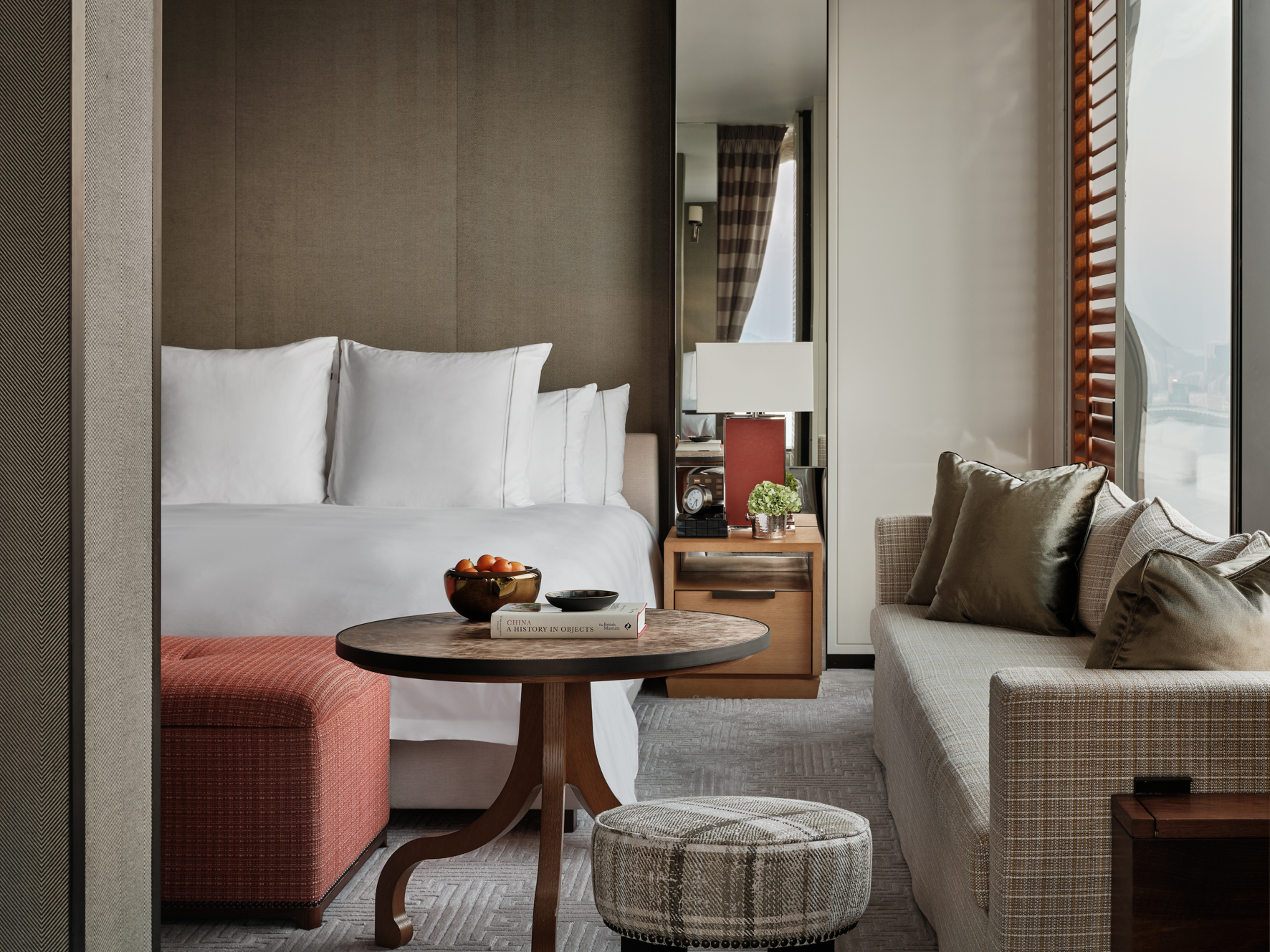 A closer look at Luxury Bay View Suite With Energy Efficient Appliances
