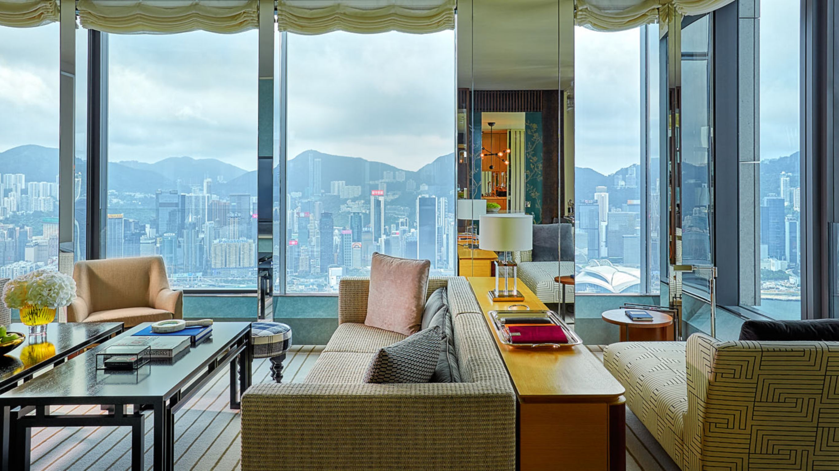 Luxury Three Bedroom Suite Hong Kong